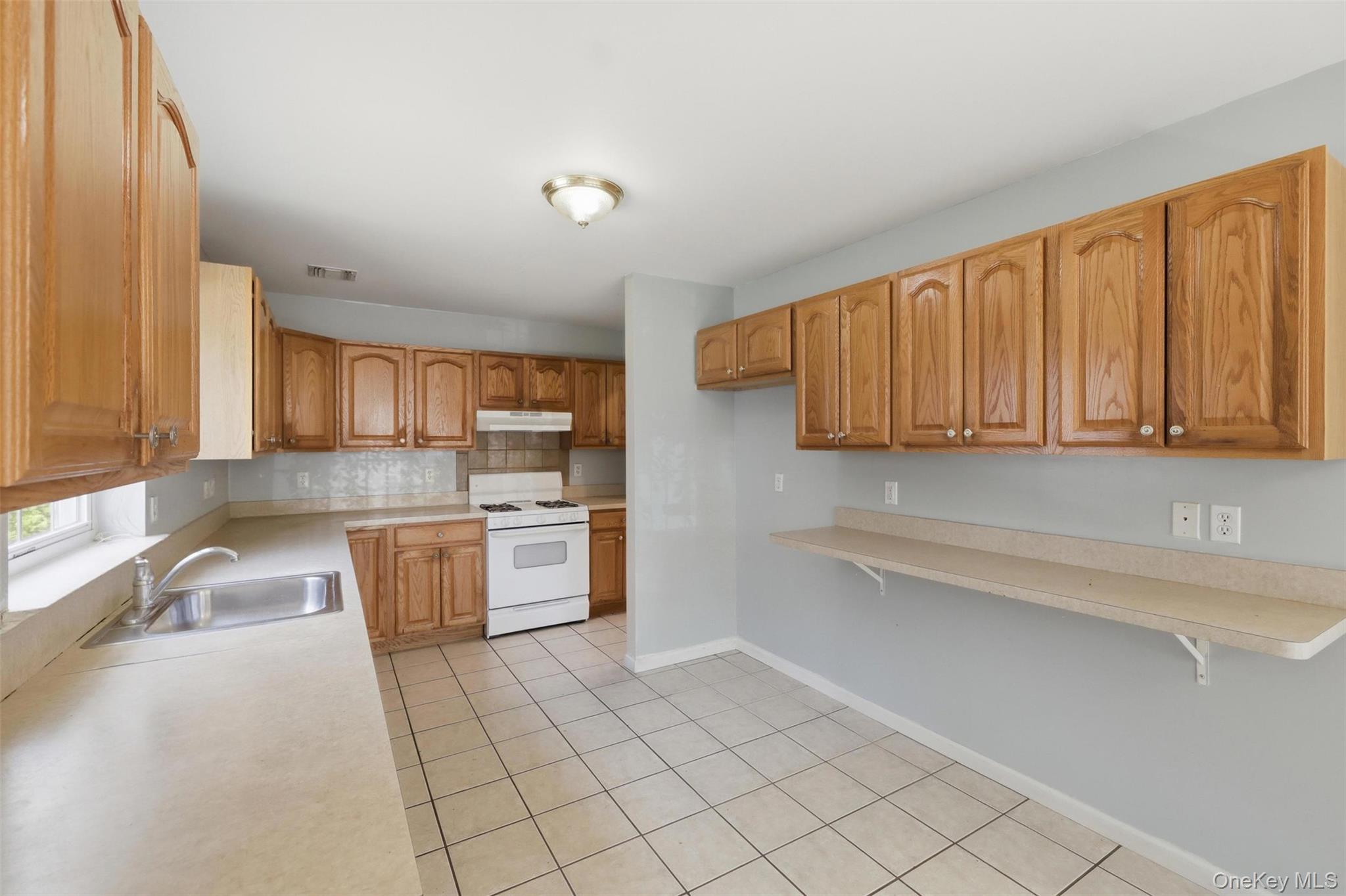 24 Partition Street Property Photo 14