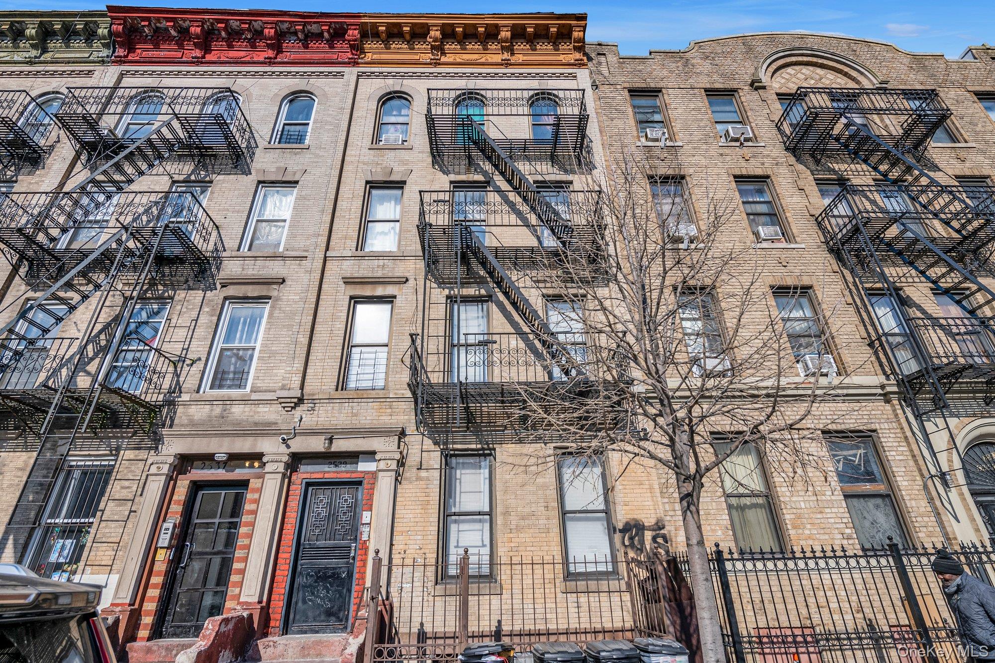 2539 Church Avenue Property Photo 2