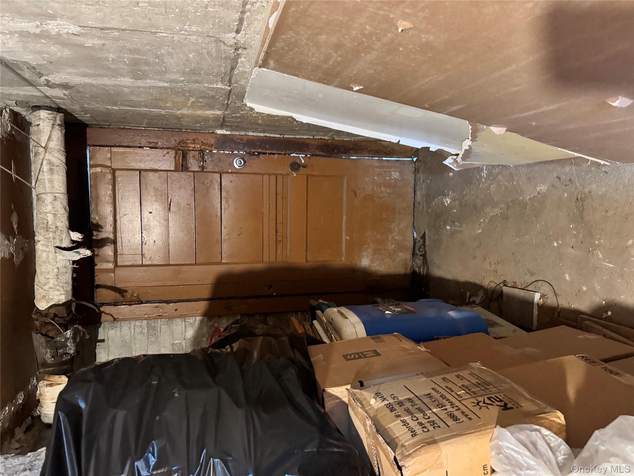 2539 Church Avenue Property Photo 25
