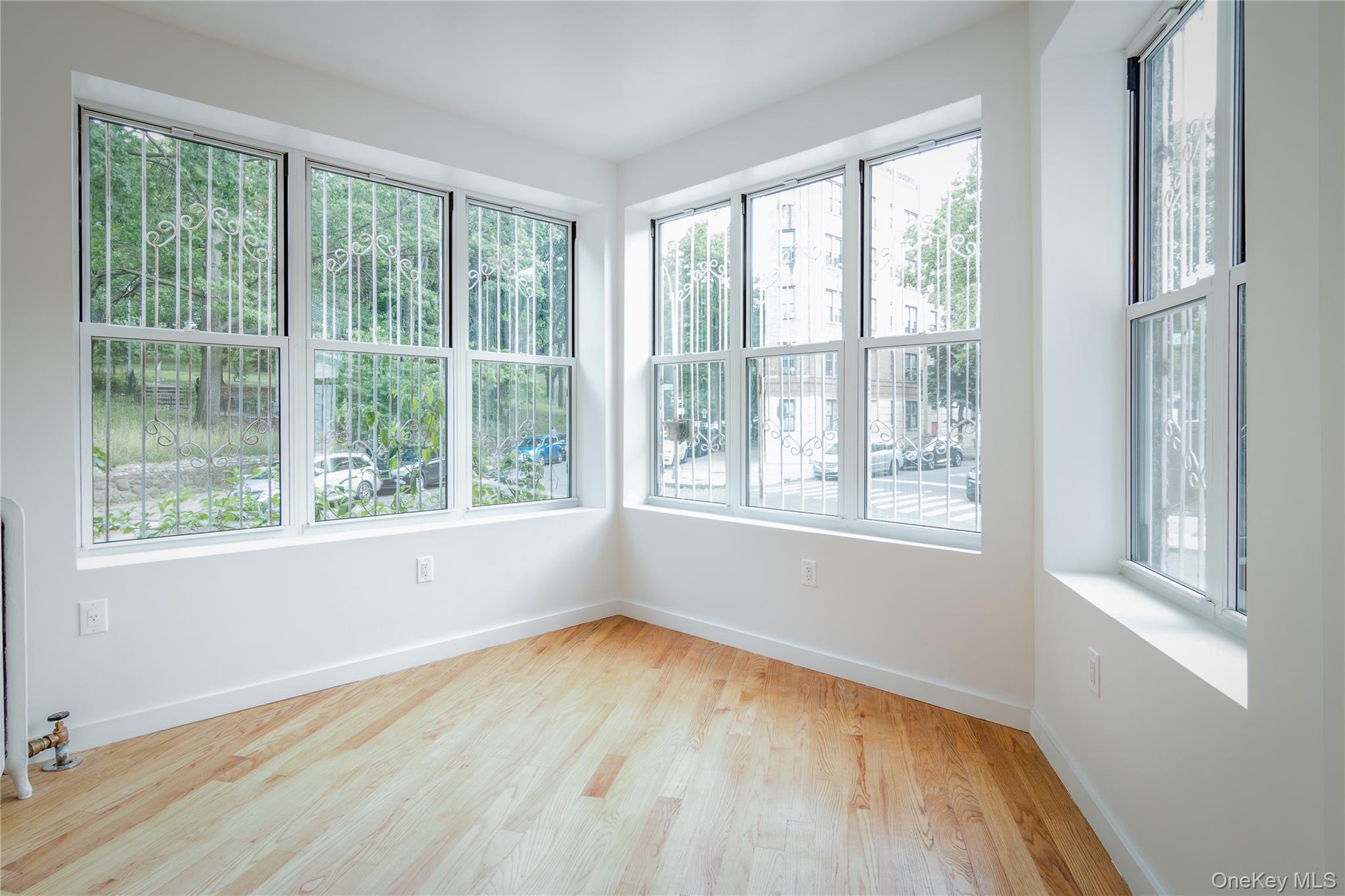 1501 Teller Avenue Property Photo 8