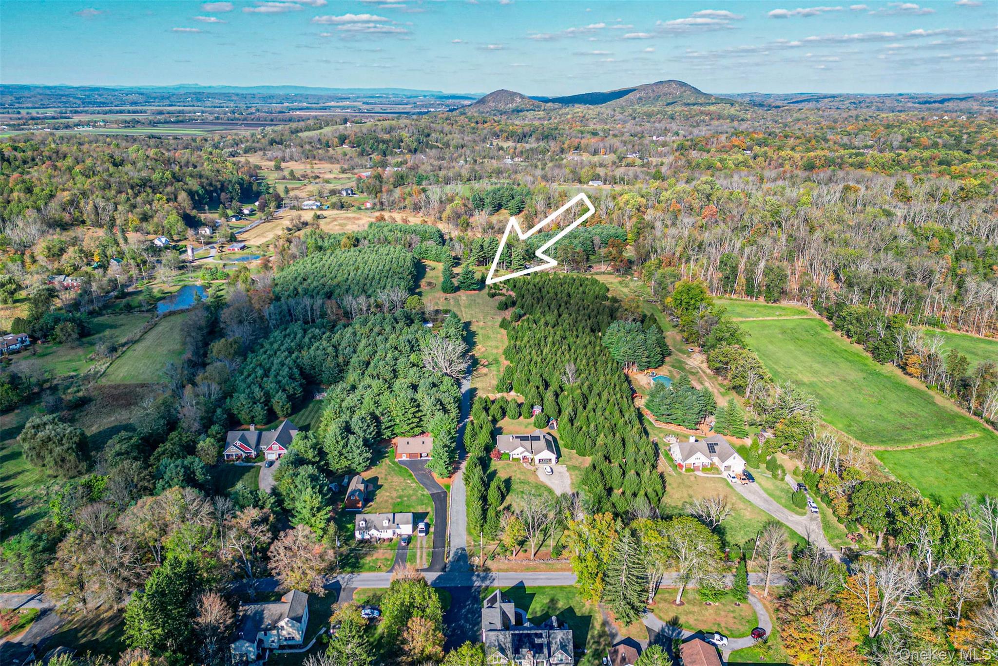 5 Spruce Hill Lane Property Photo 1