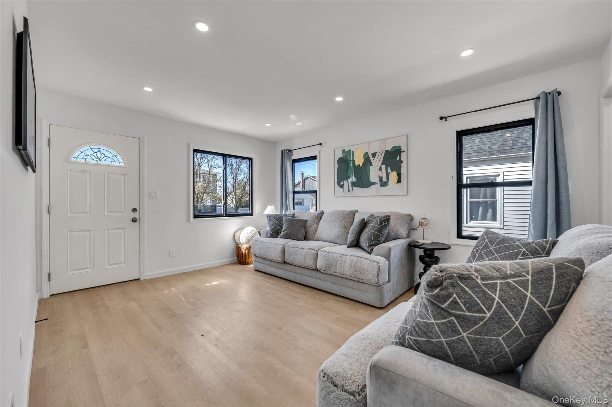 1568 Madison Street Property Photo 2