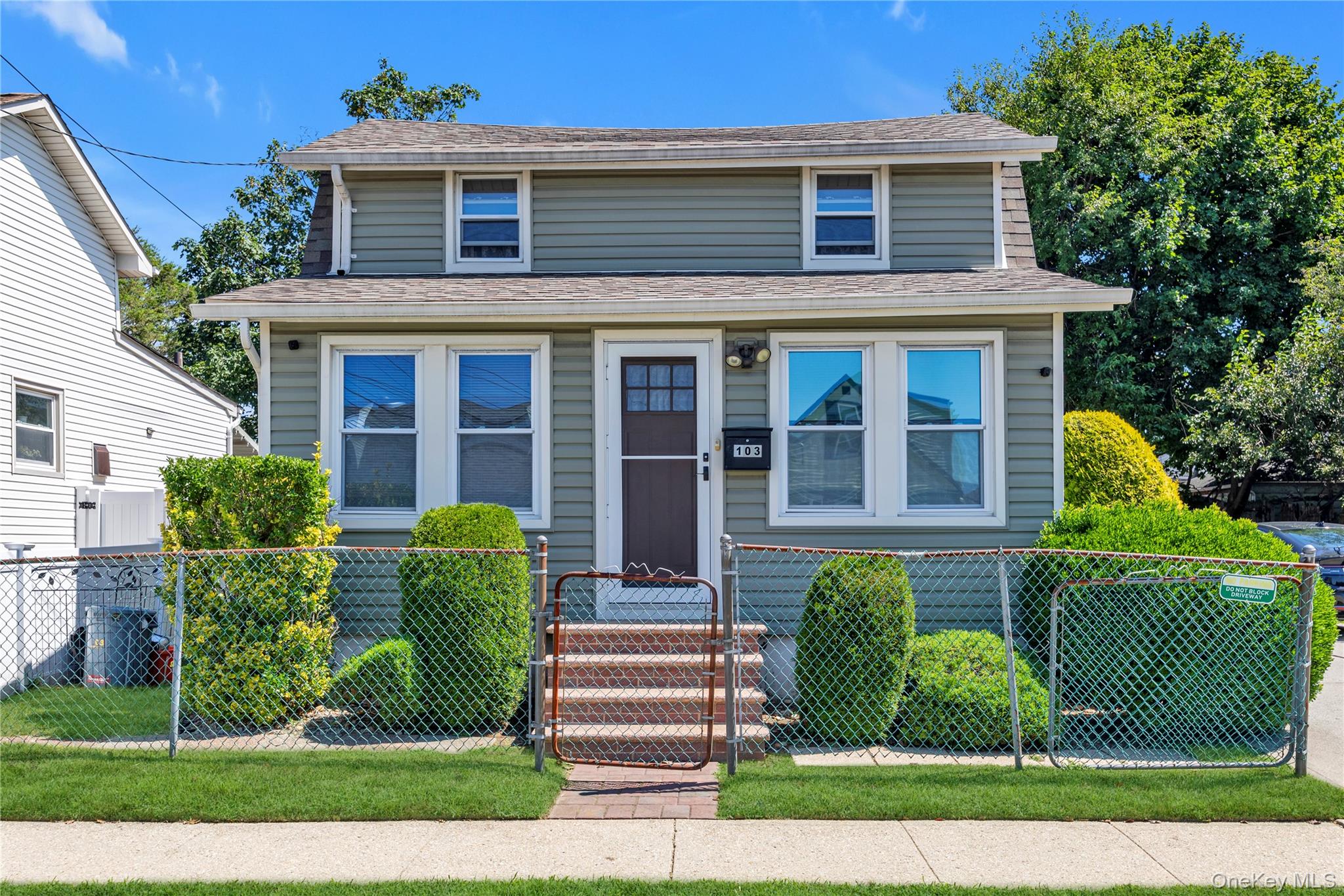 103 Oakley Avenue Property Photo 1
