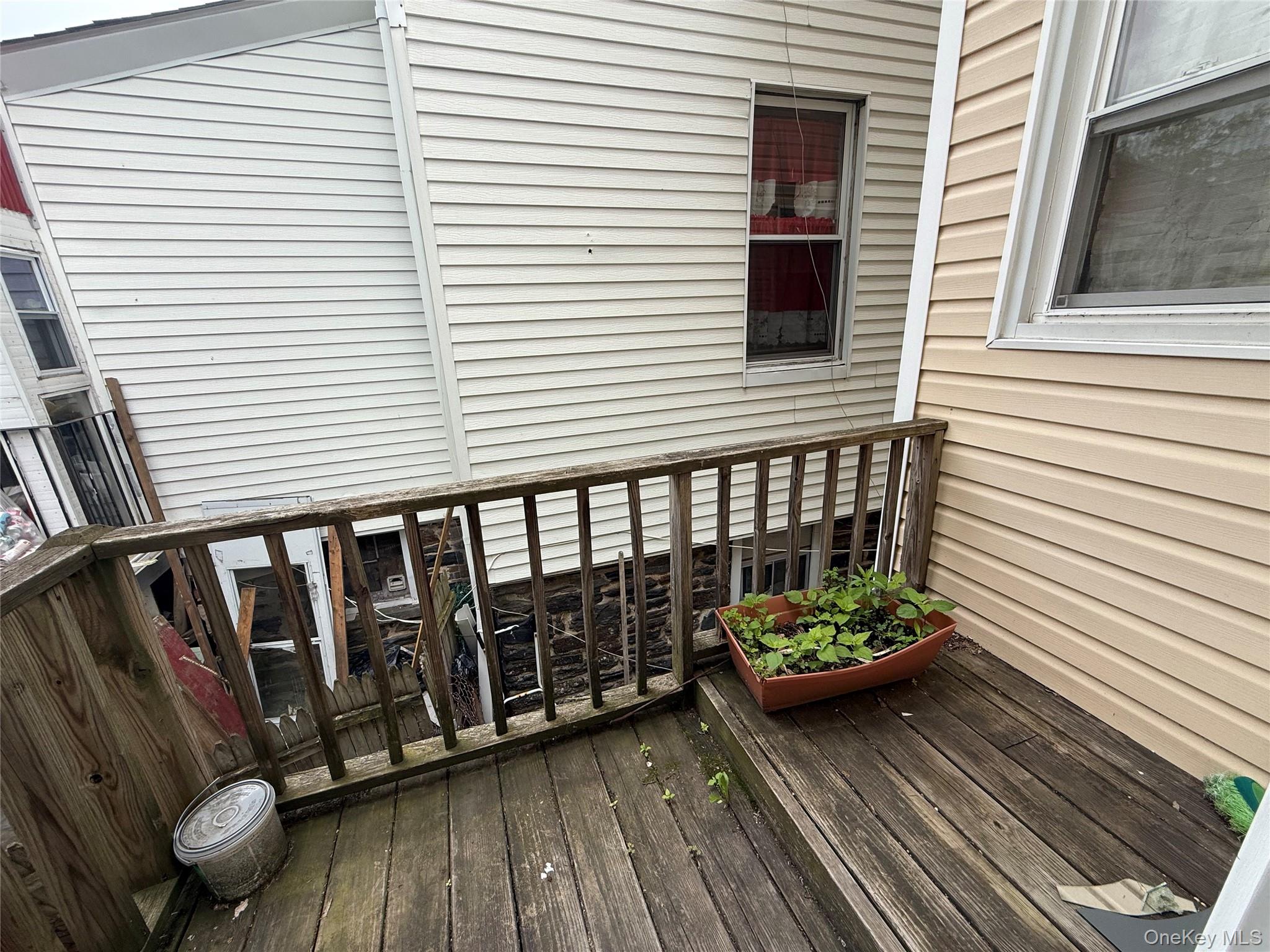 329 Union Avenue Property Photo 36
