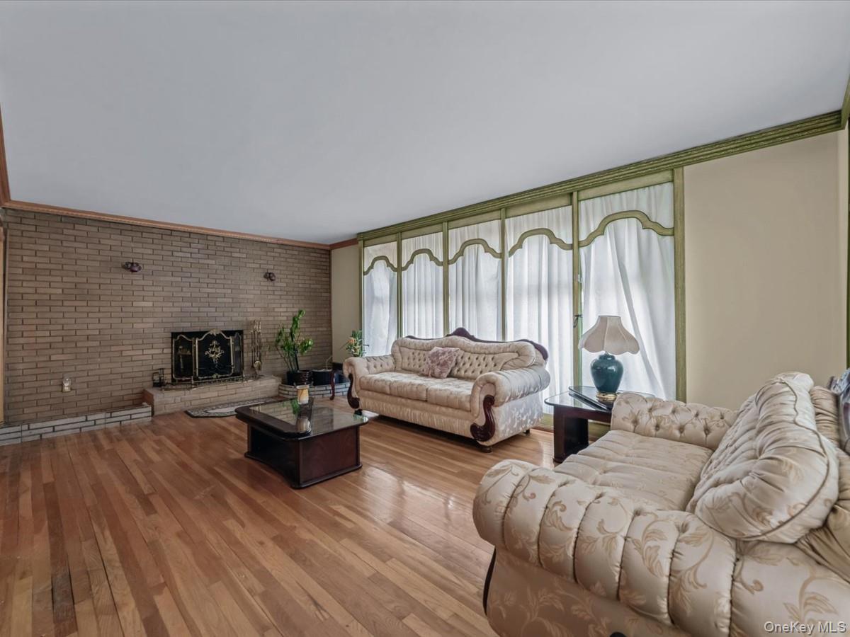120-44 194th Street Property Photo 6
