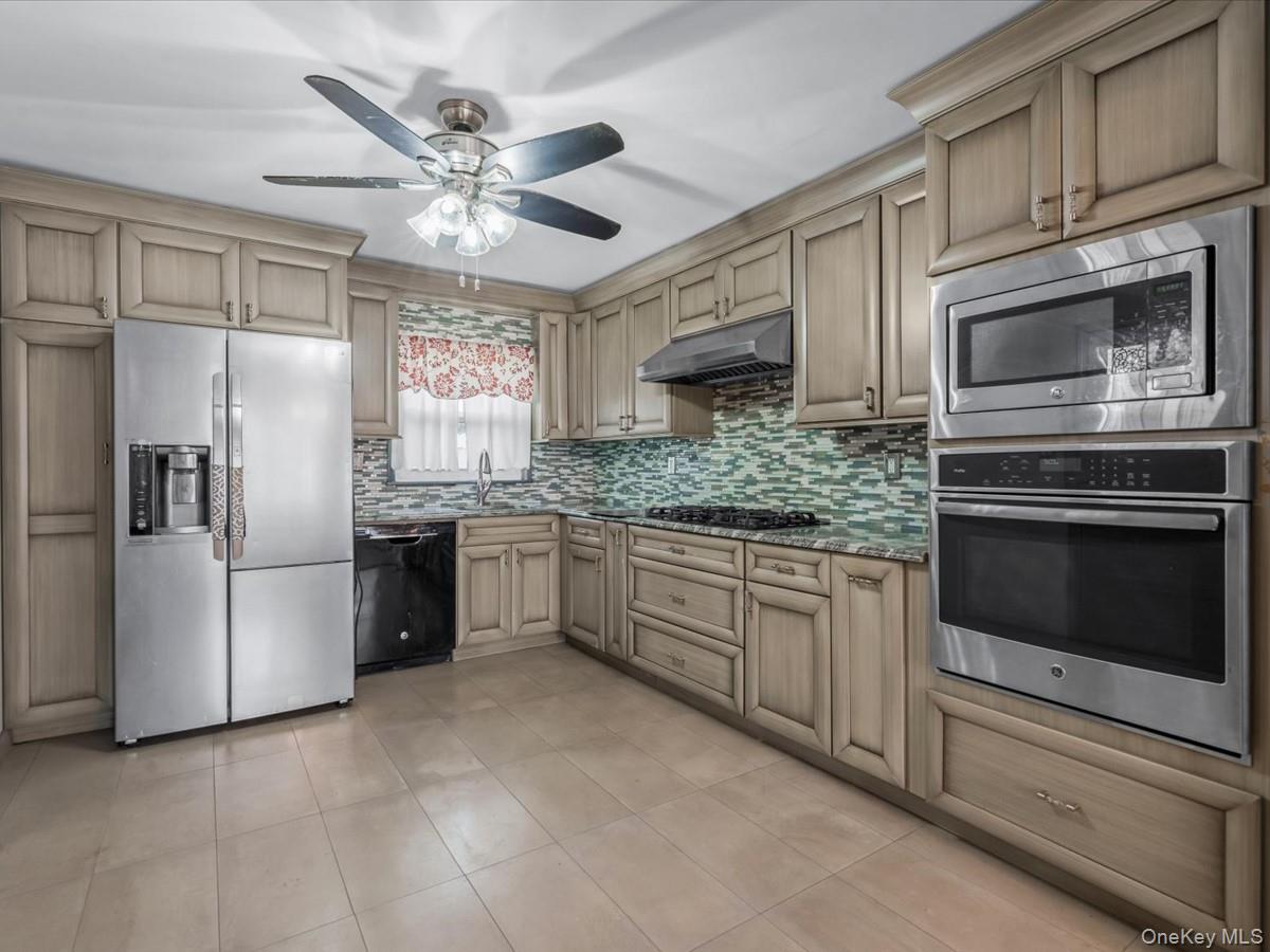 120-44 194th Street Property Photo 16