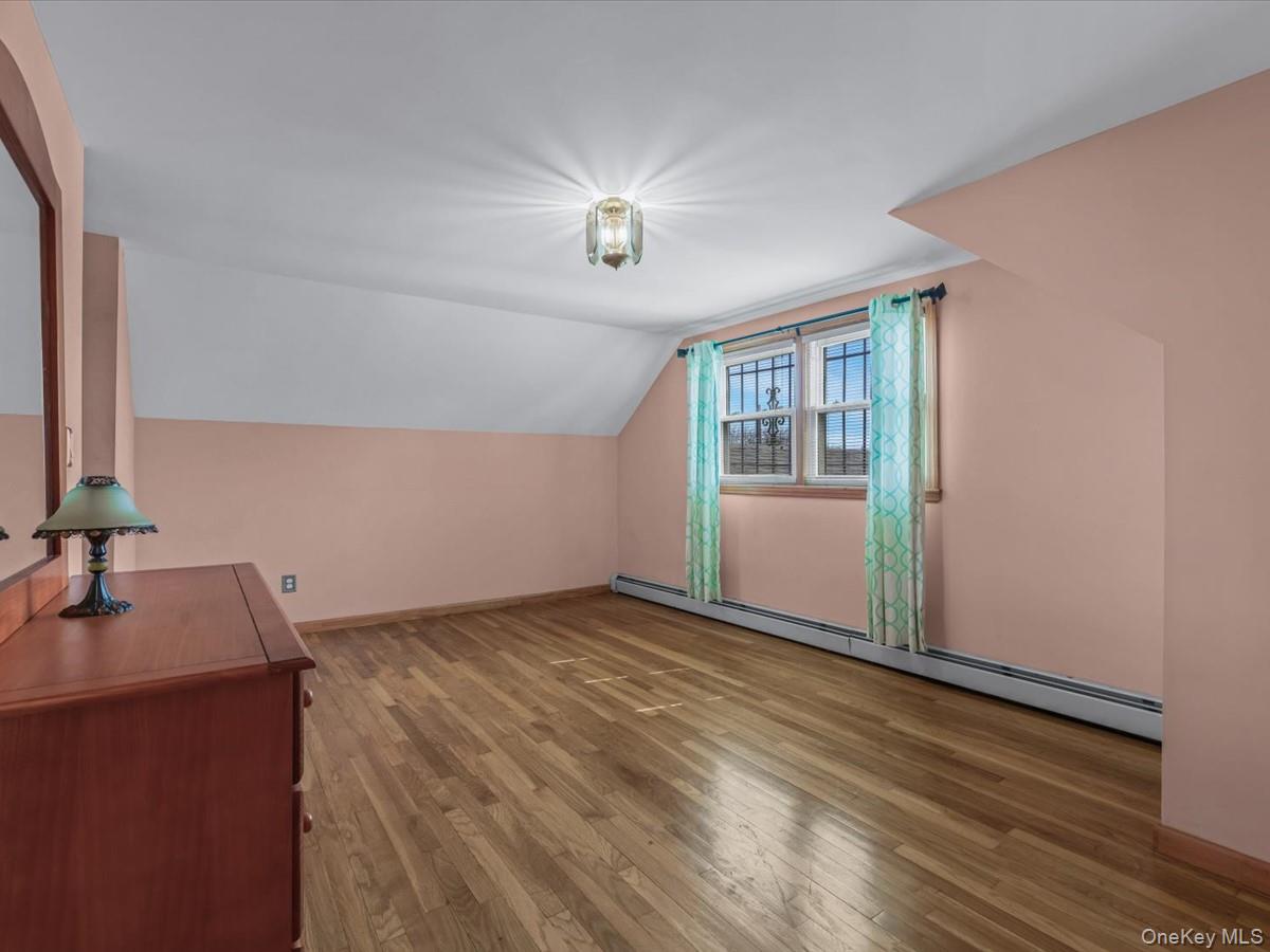 120-44 194th Street Property Photo 23