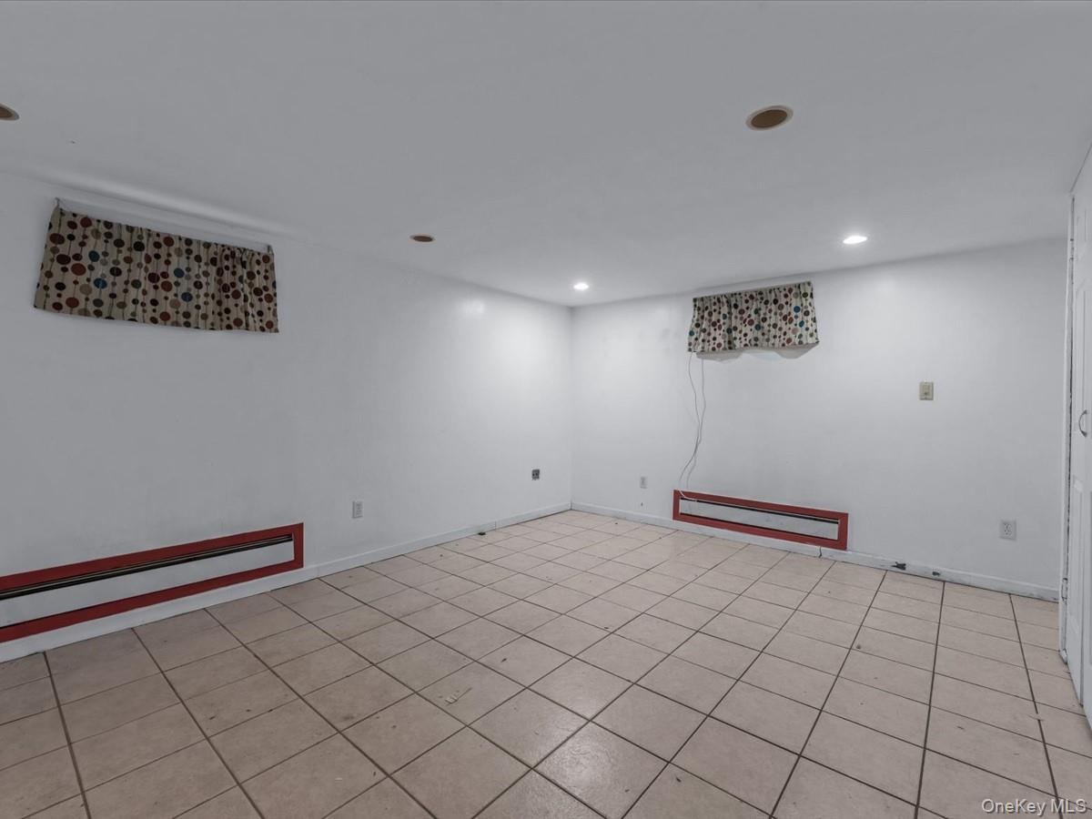 120-44 194th Street Property Photo 27