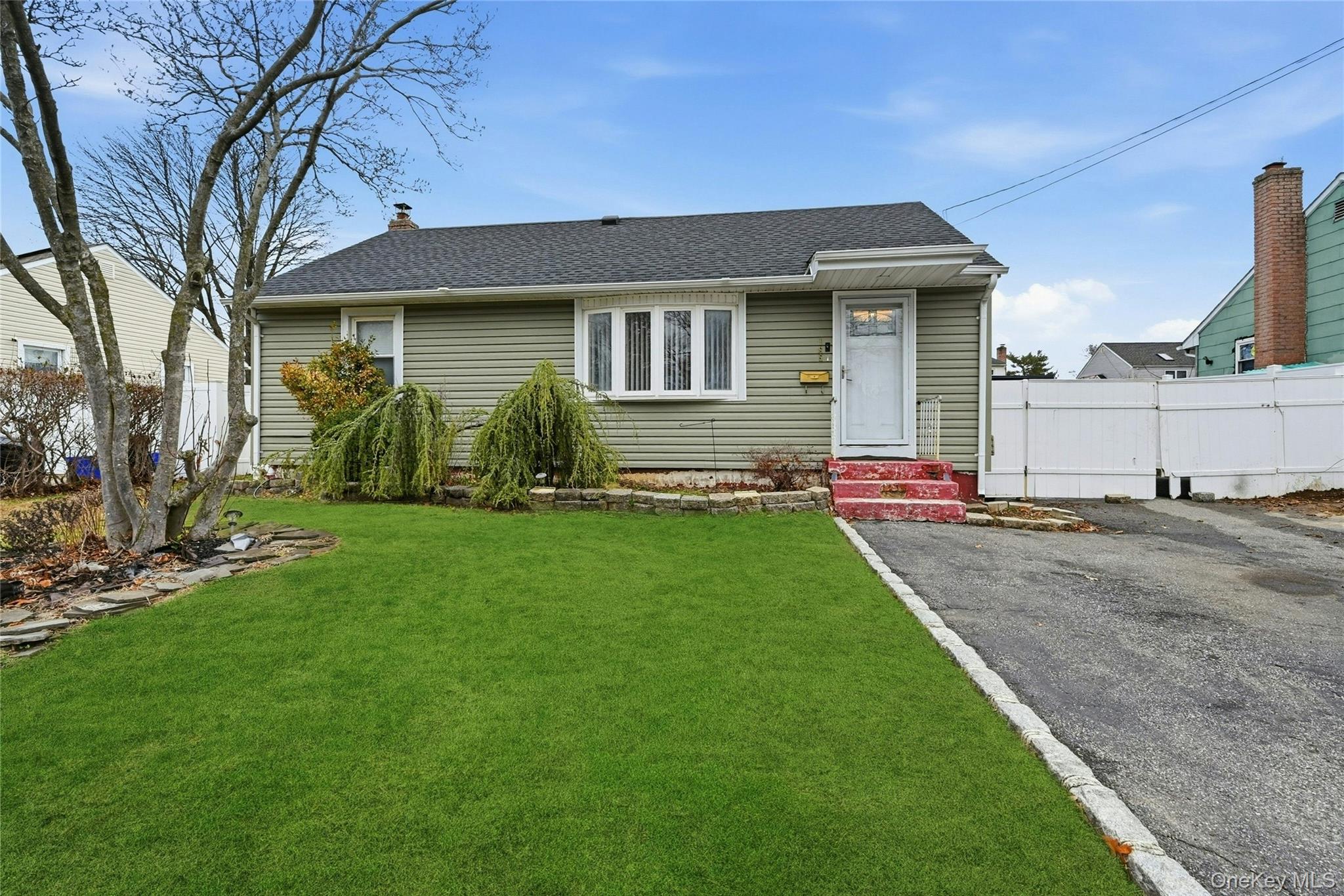 135 Cumberbach Street Property Photo 1