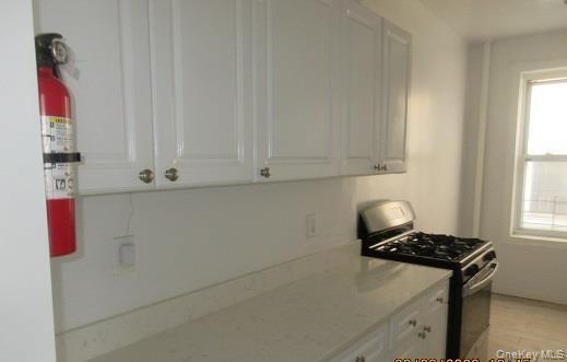 2081 Cruger Avenue 4 O Property Photo 5
