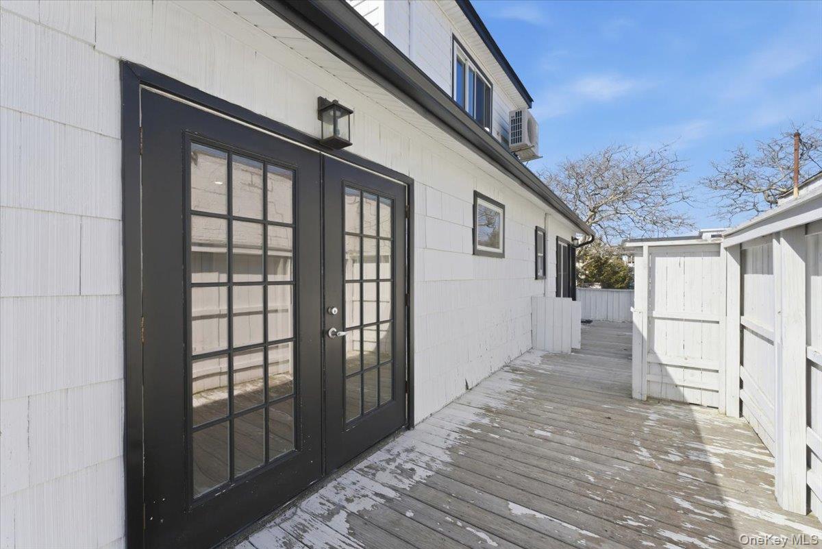 1895 Park Street Property Photo 11