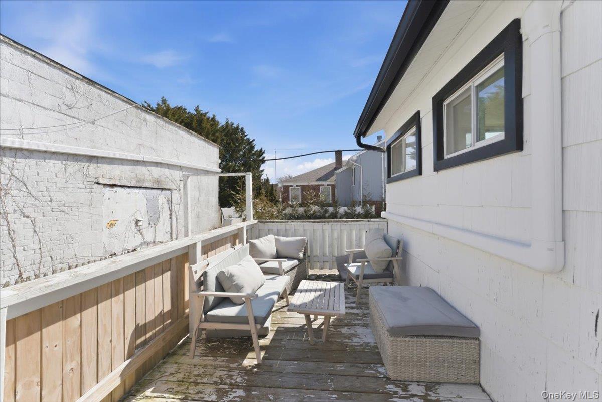 1895 Park Street Property Photo 12