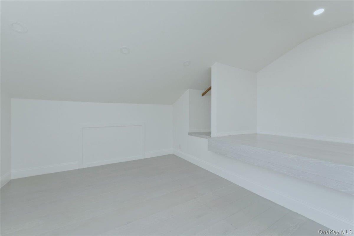 1895 Park Street Property Photo 22