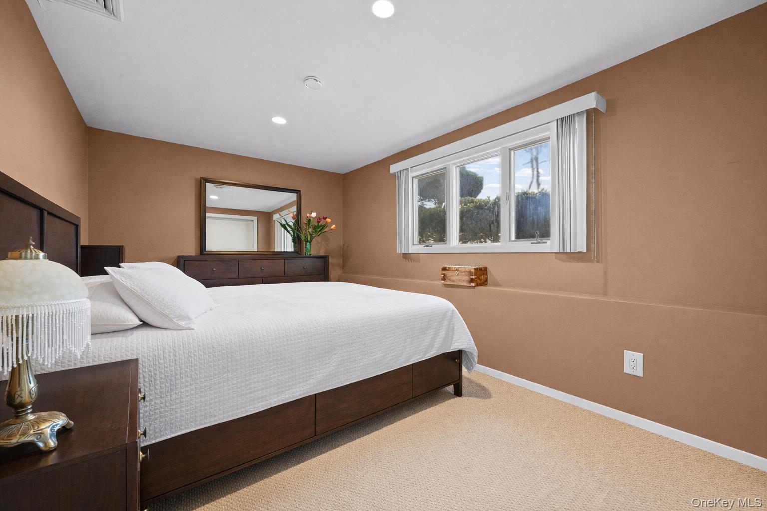 3727 Oceanside Road Property Photo 18