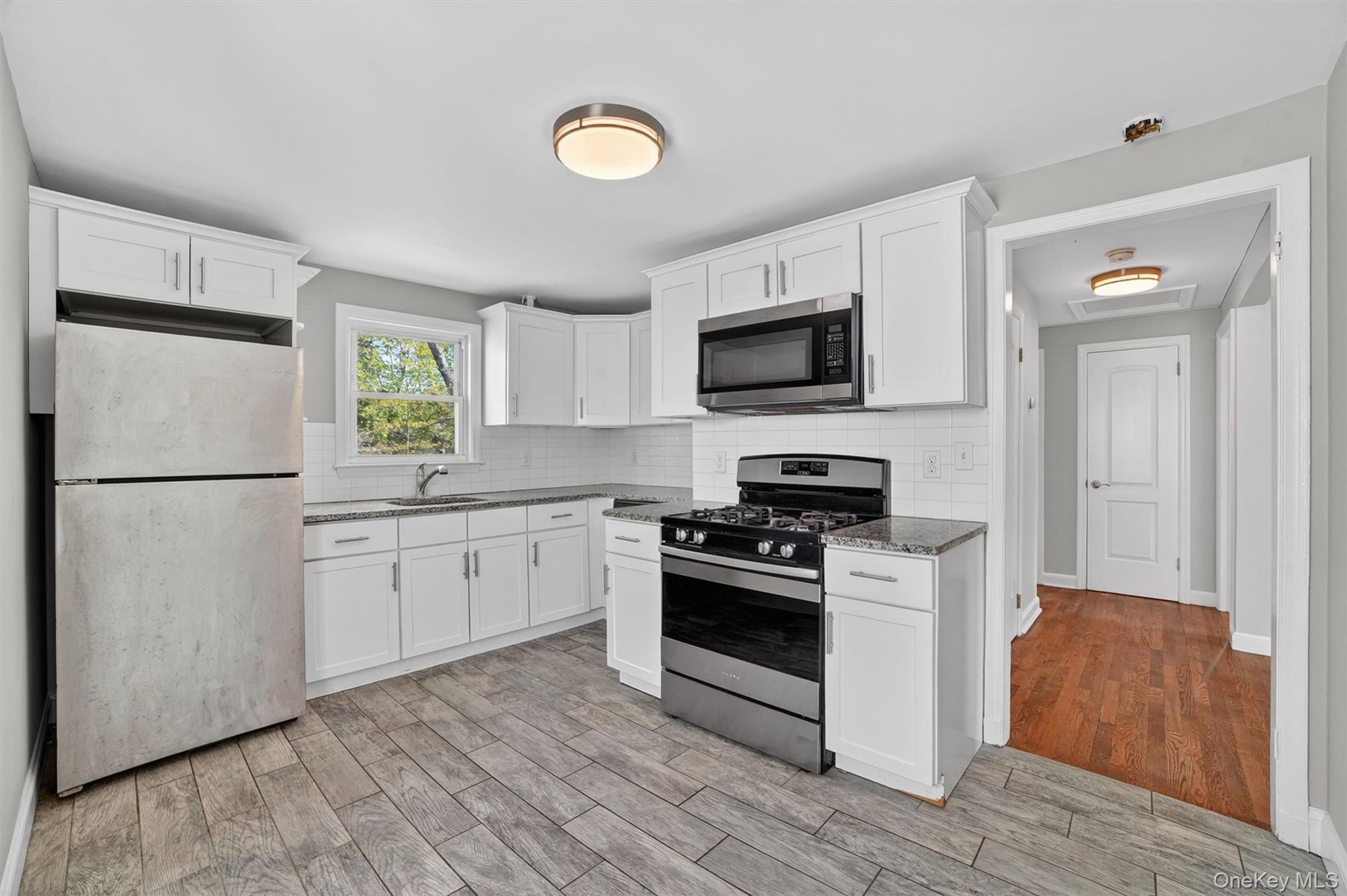 903 Howard Avenue Property Photo 25