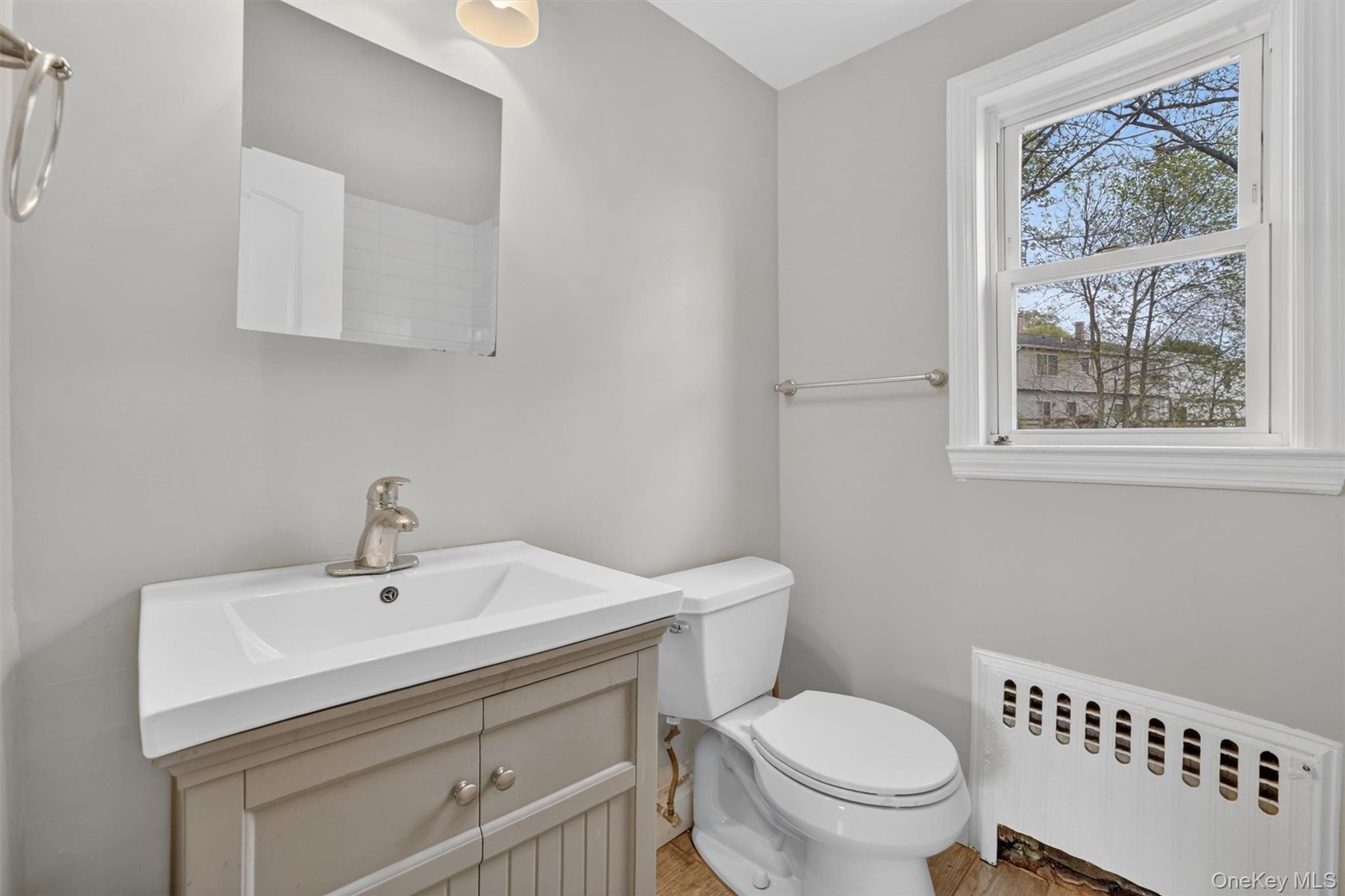 903 Howard Avenue Property Photo 31