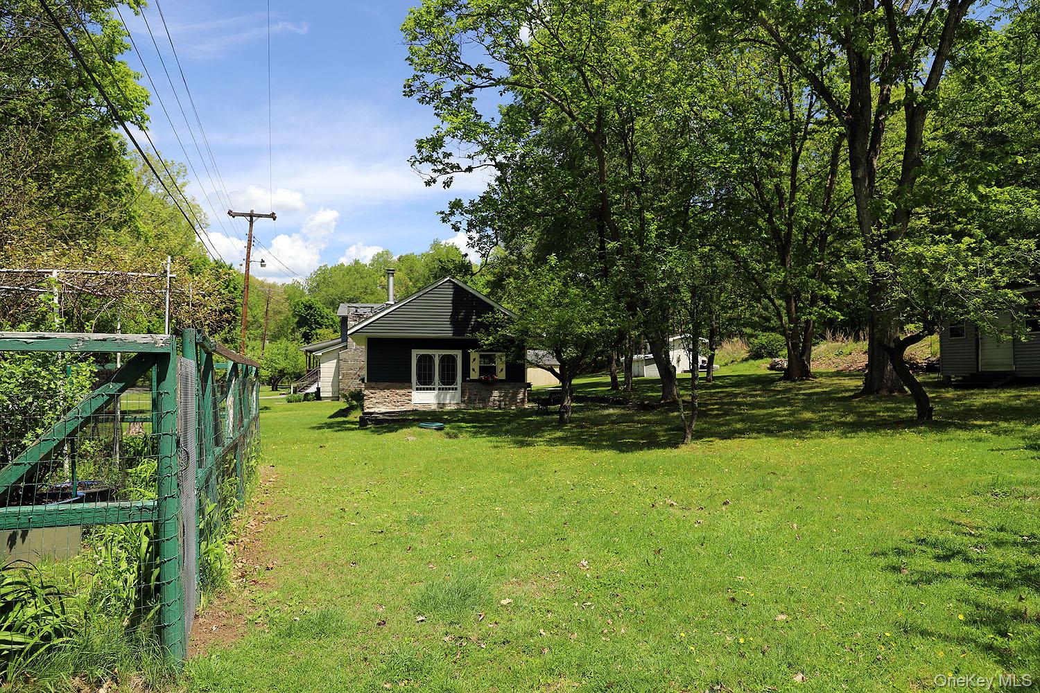 860 River Road Property Photo 26