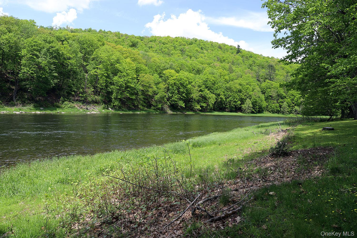 860 River Road Property Photo 41