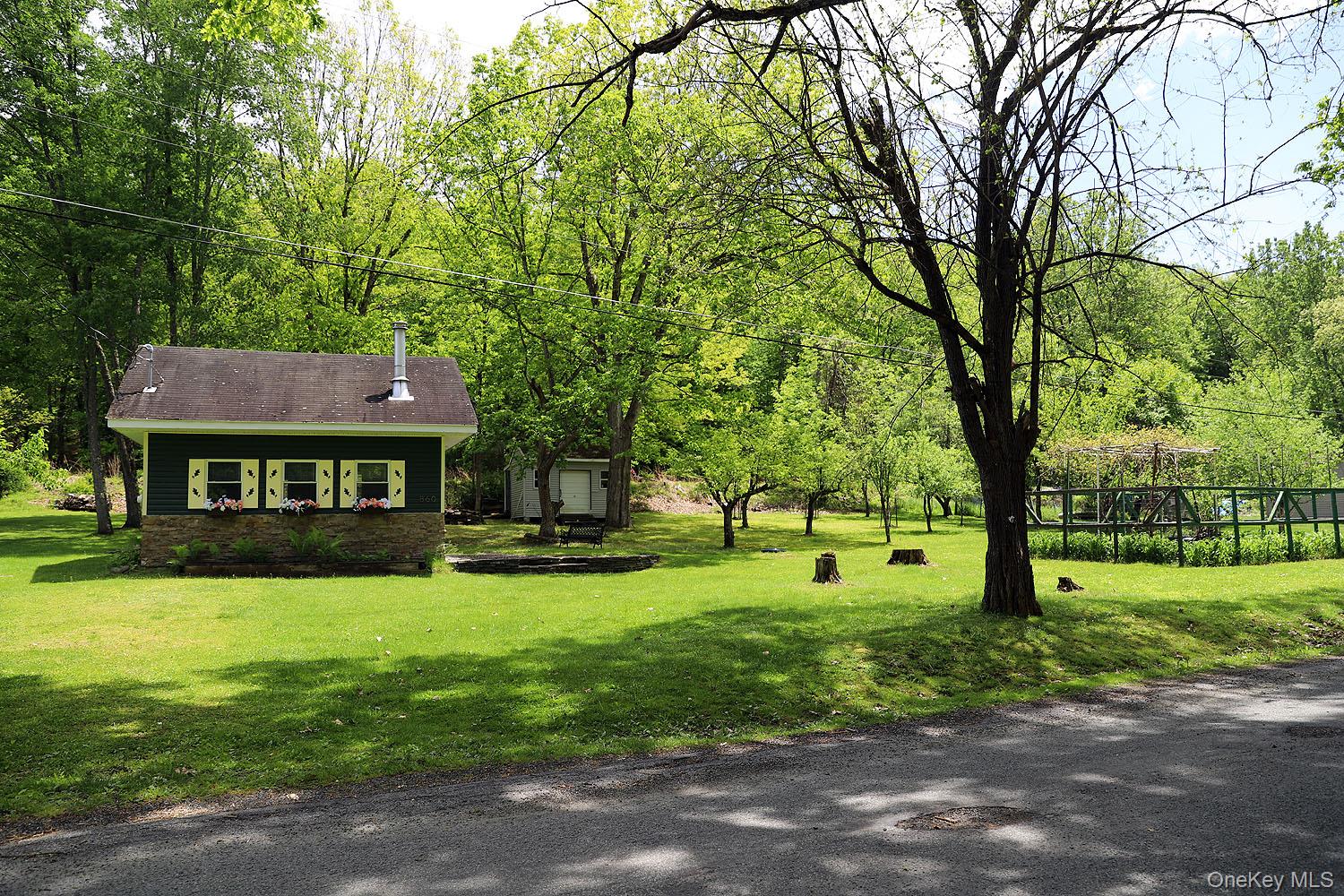 860 River Road Property Photo 42