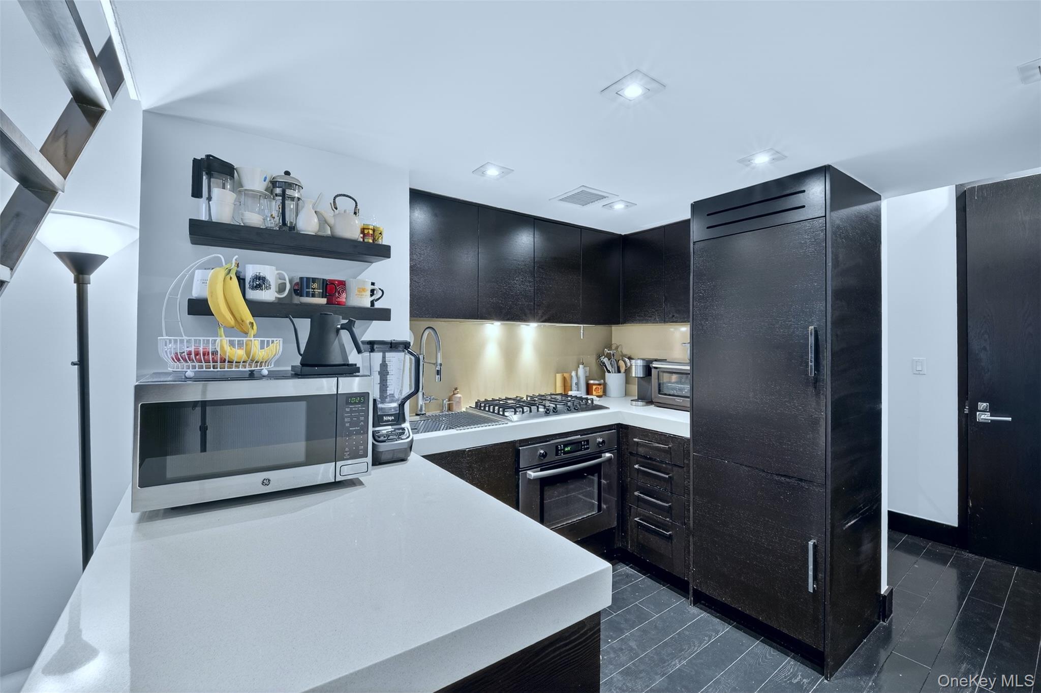 254 Park Avenue 10no Property Photo 6