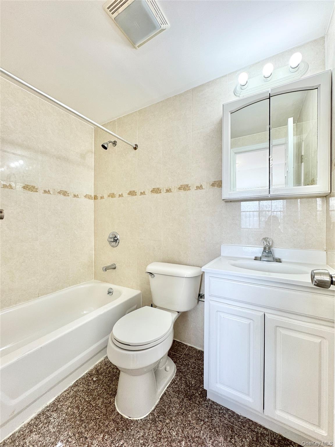 57-39 Mazeau Street 3rd Fl Property Photo 10