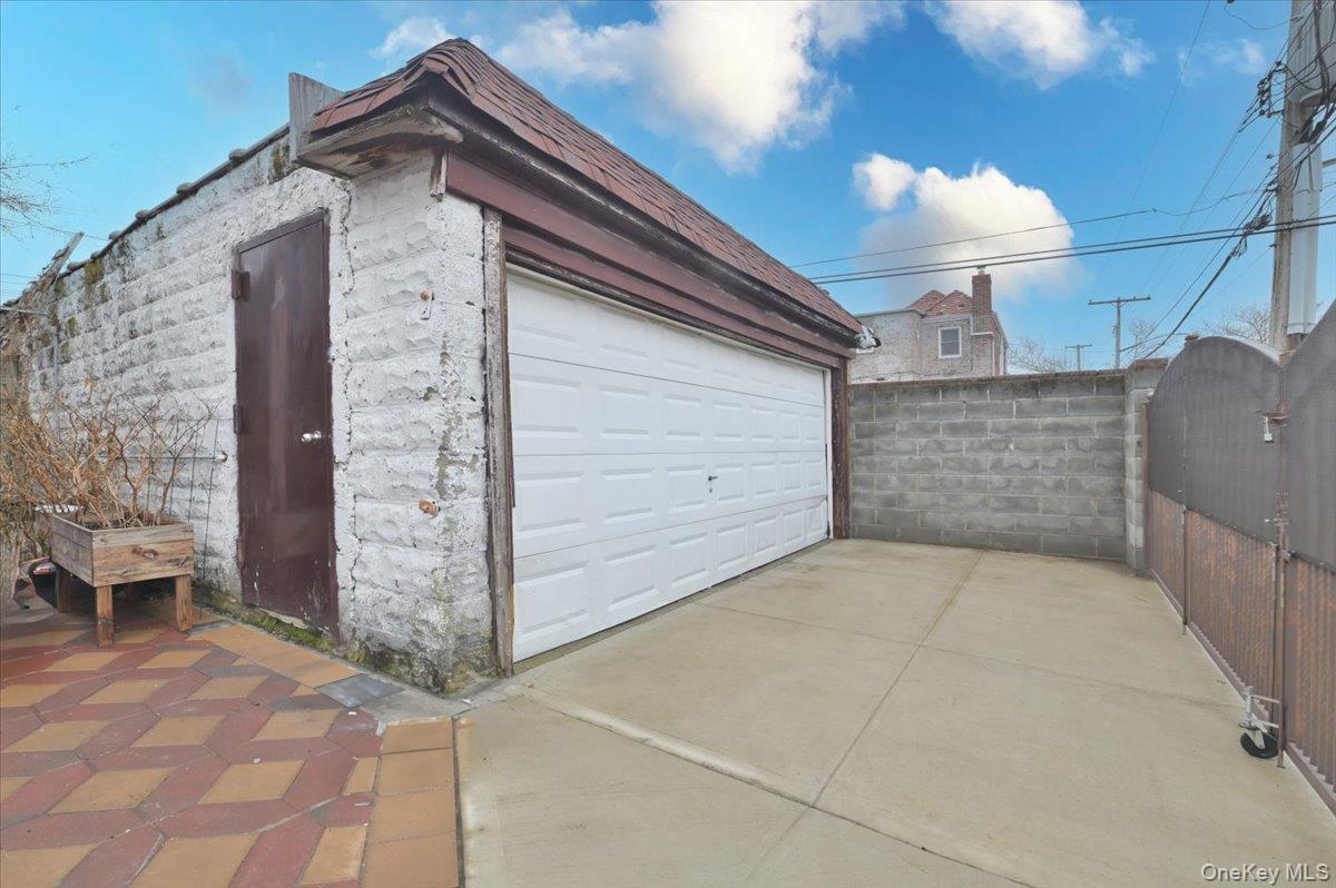 13071 225th Street Property Photo 24