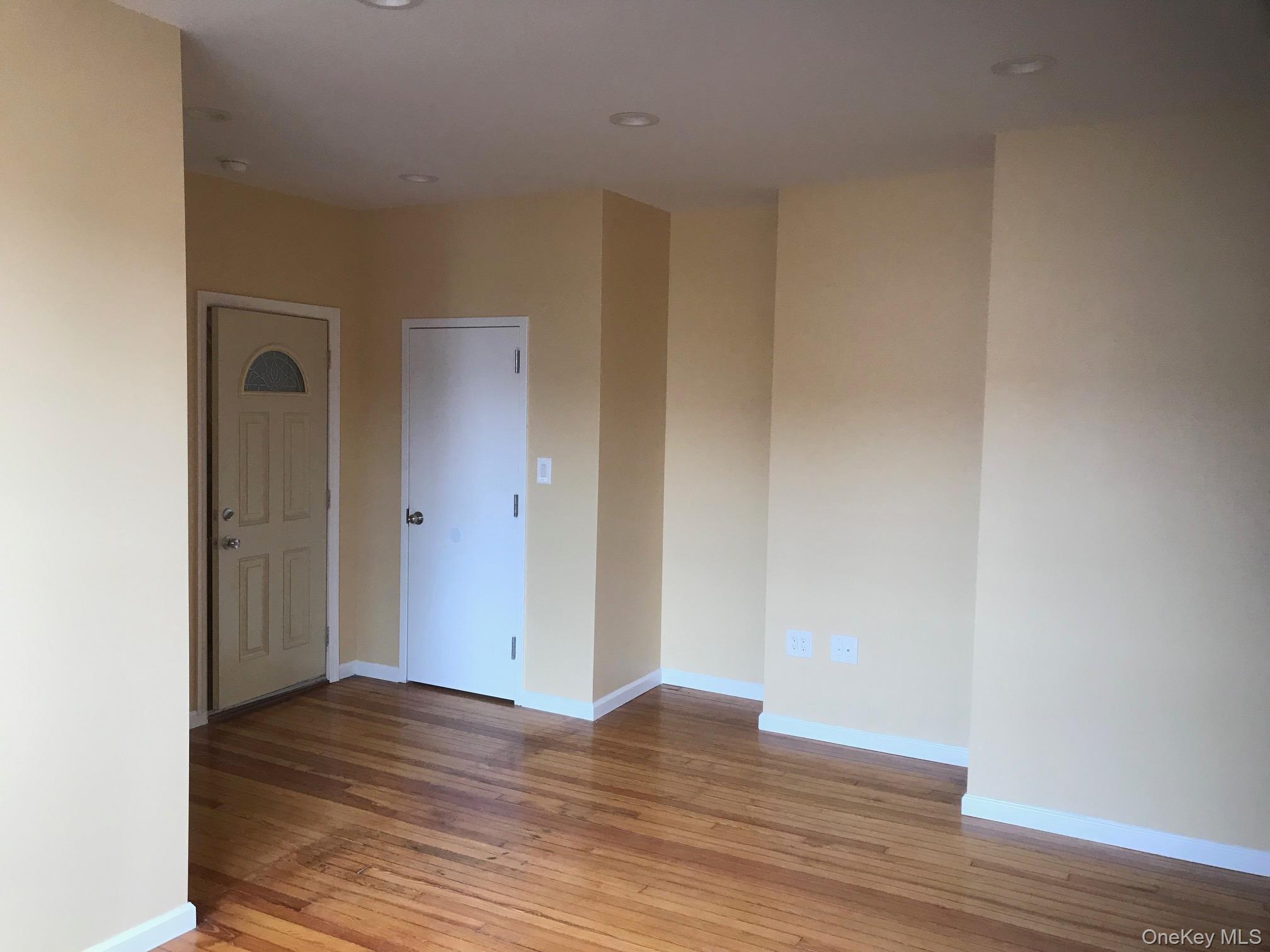 6769 78th Street Property Photo 3