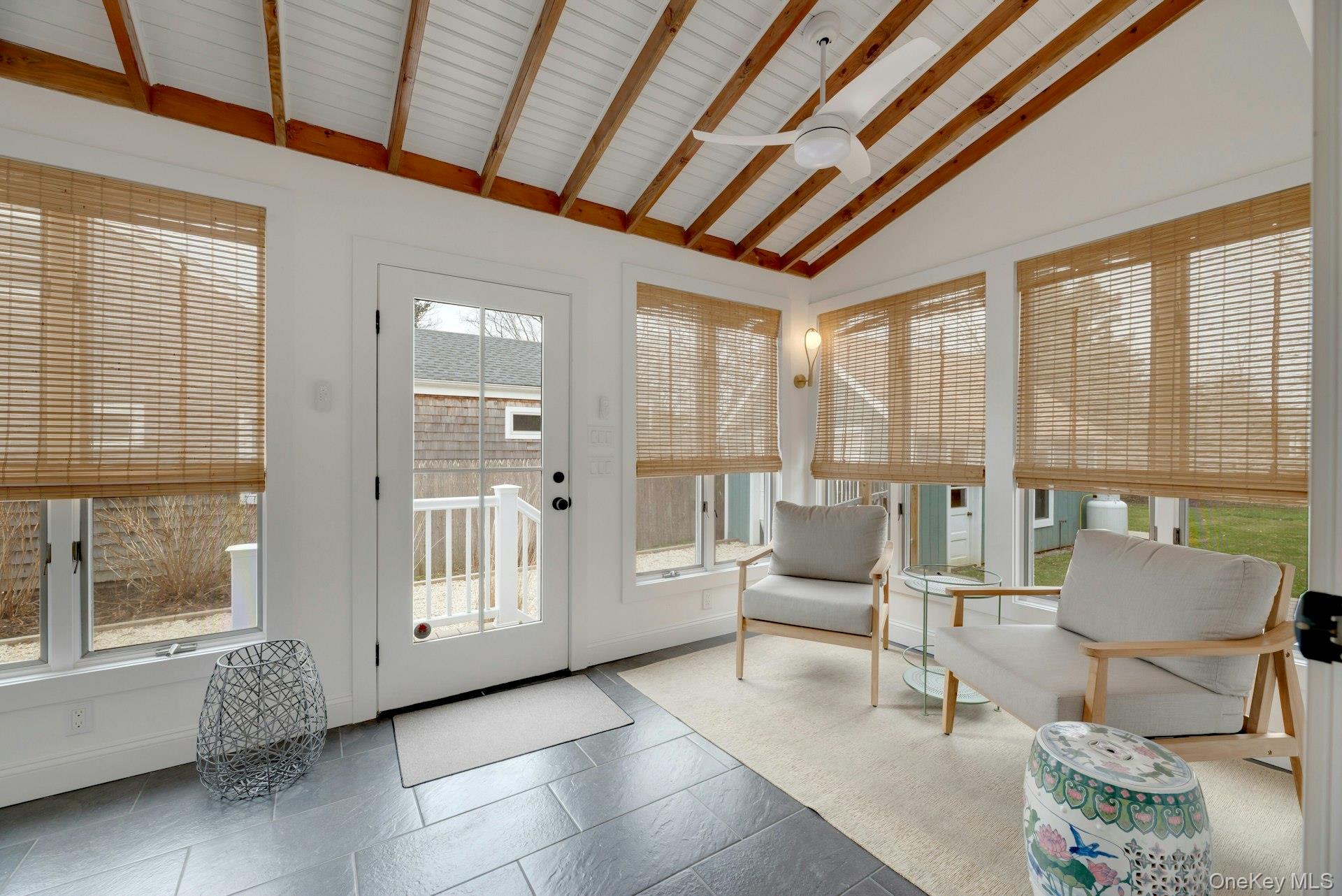 237 6th Street Property Photo 11