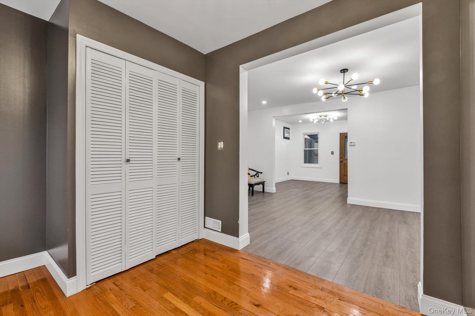 9342 204th Street Property Photo 3