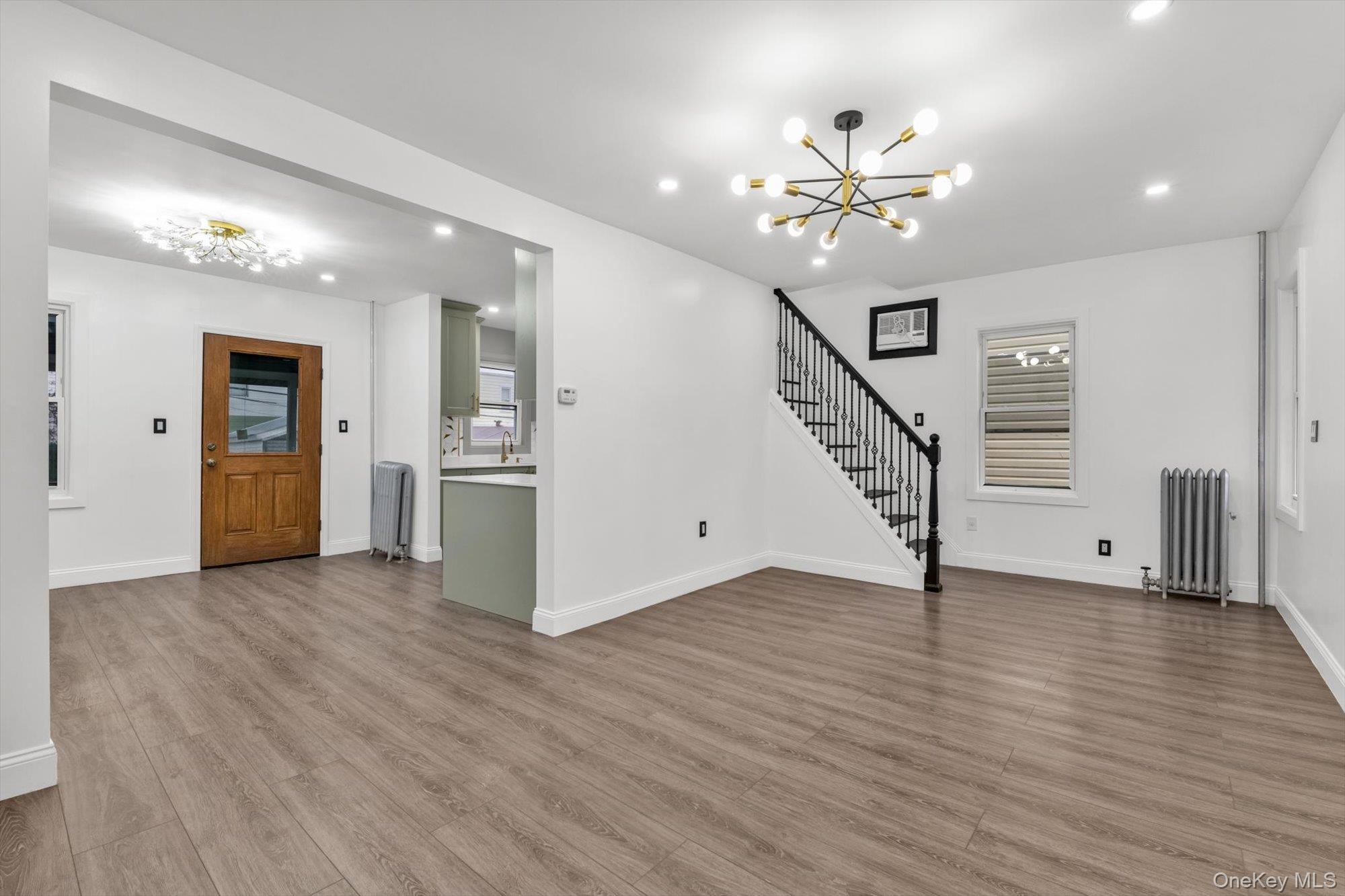 9342 204th Street Property Photo 5