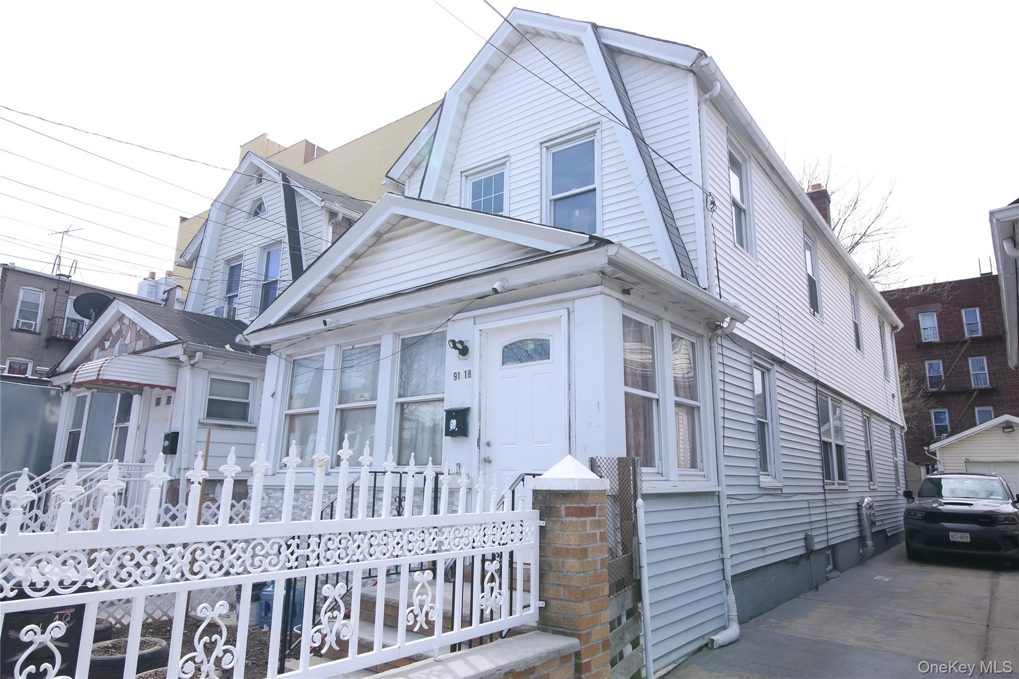 9118 173rd Street Property Photo 4