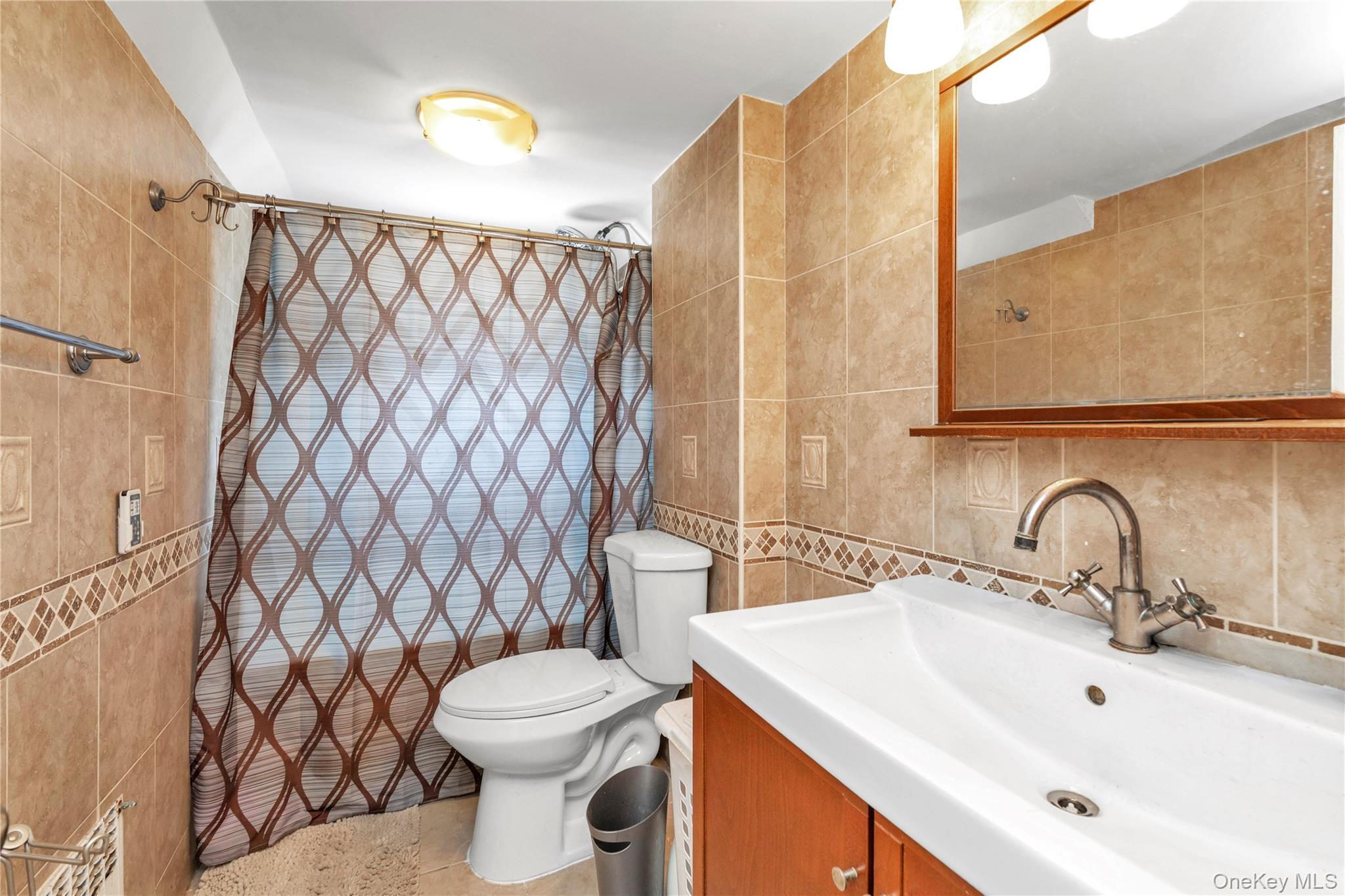 130 Custer Avenue Property Photo 15