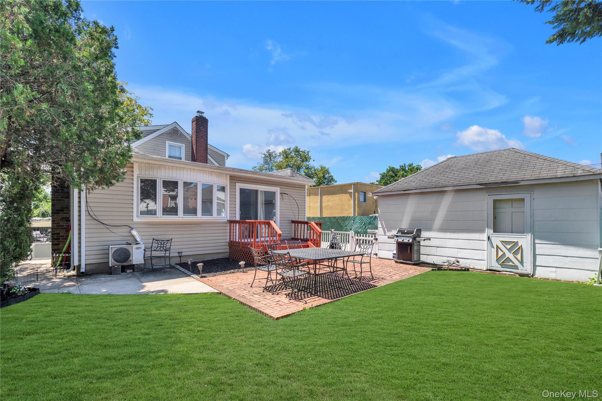130 Custer Avenue Property Photo 16