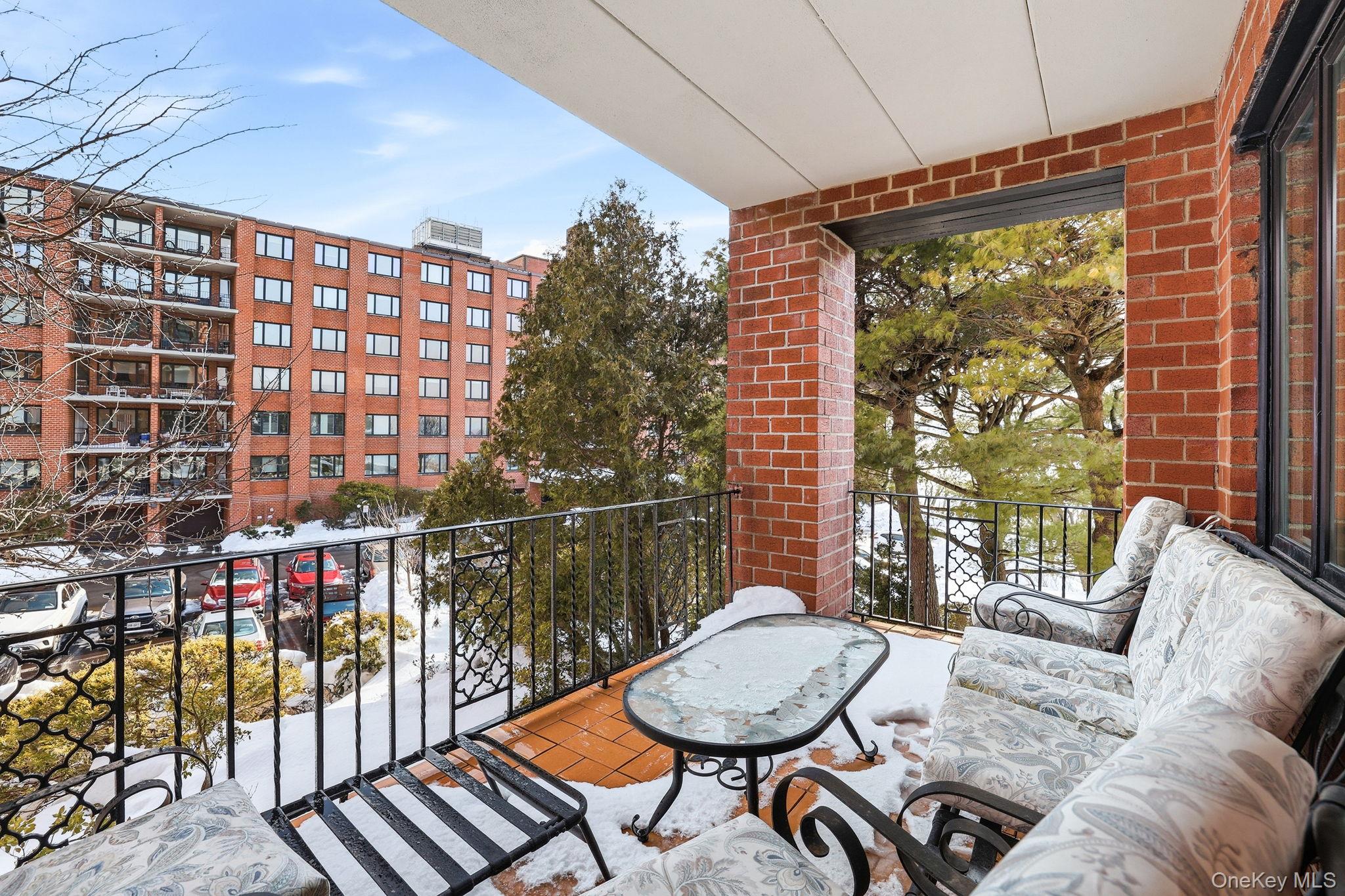 16 Rockledge Avenue 2e2 Property Photo 34