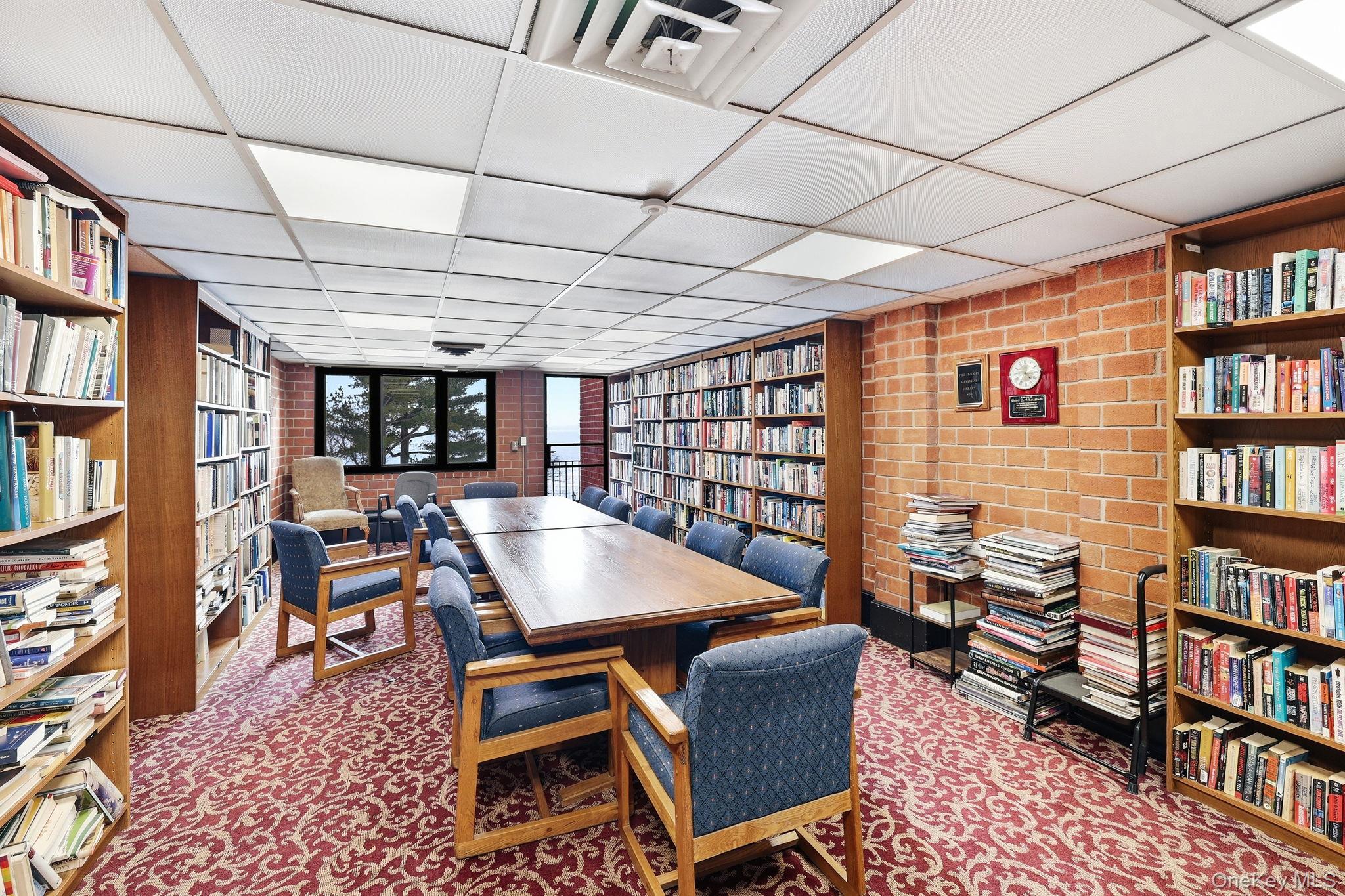 16 Rockledge Avenue 2e2 Property Photo 43