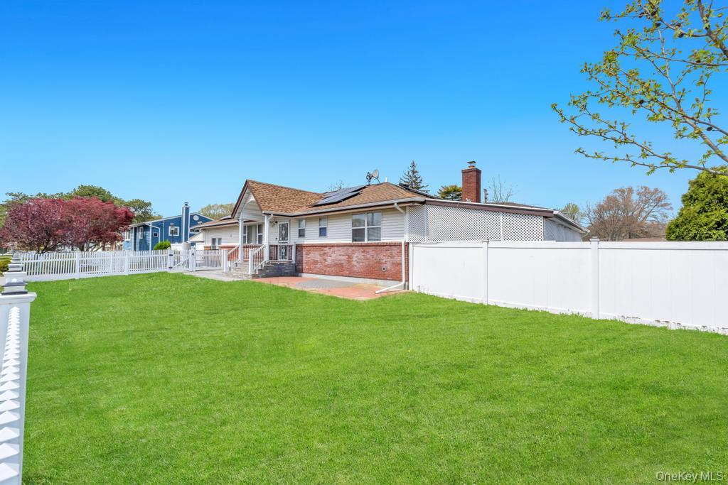 3 Dubois Avenue Property Photo 2