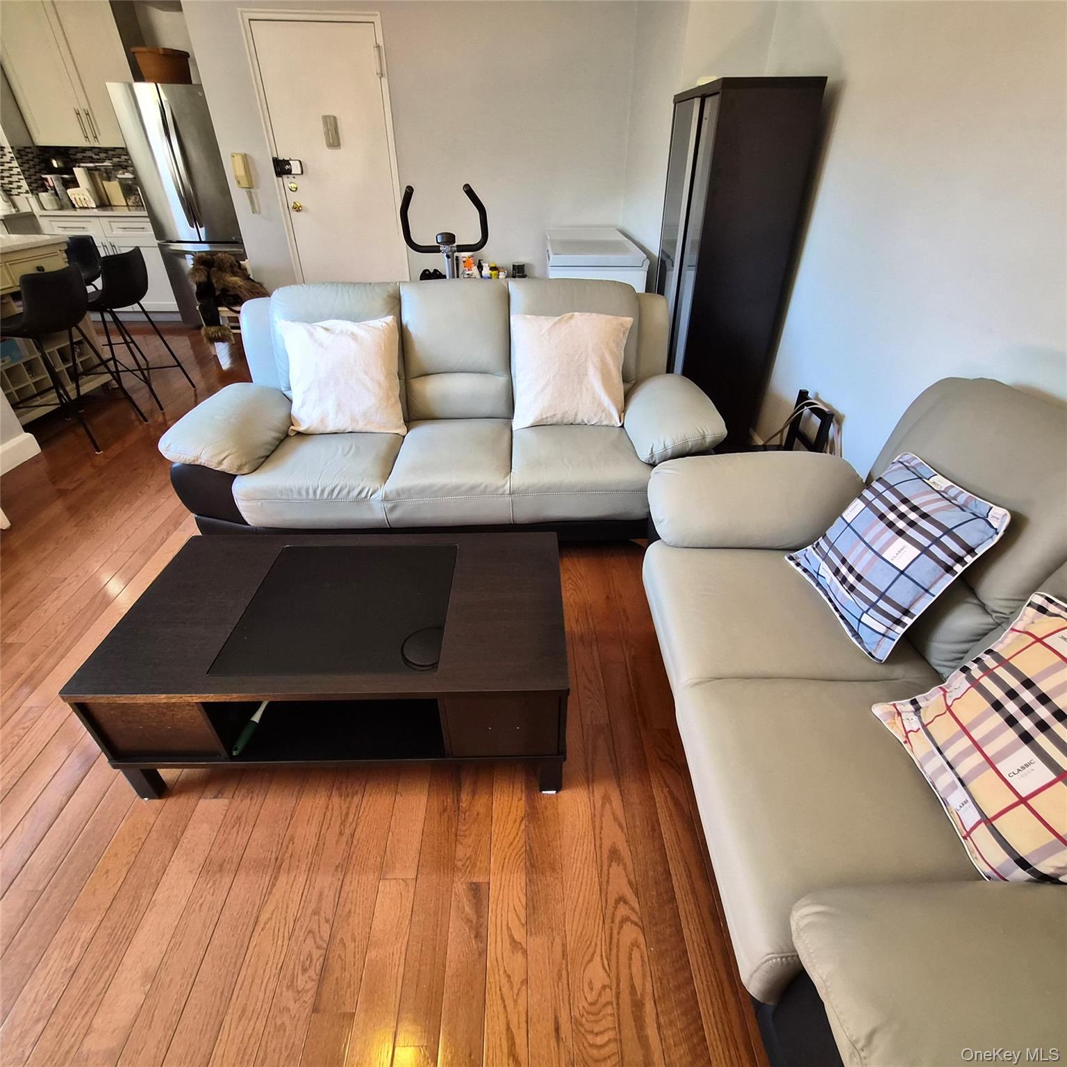 46-41 215 Street 2b Property Photo 6