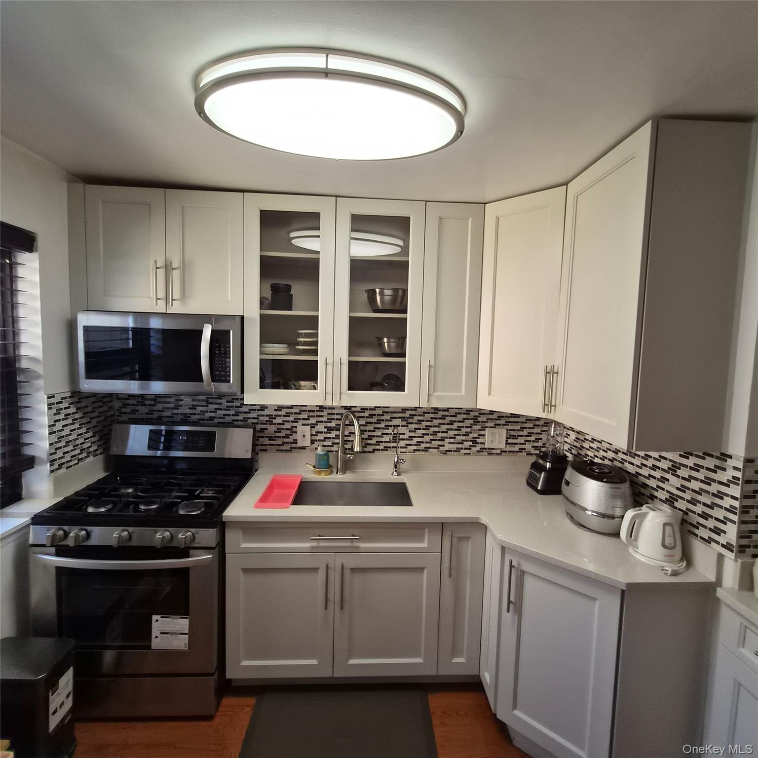 46-41 215 Street 2b Property Photo 10
