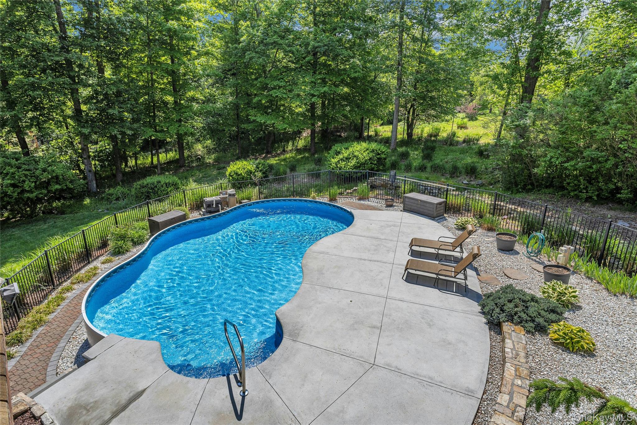 204 Cherry Hill Road Property Photo 5