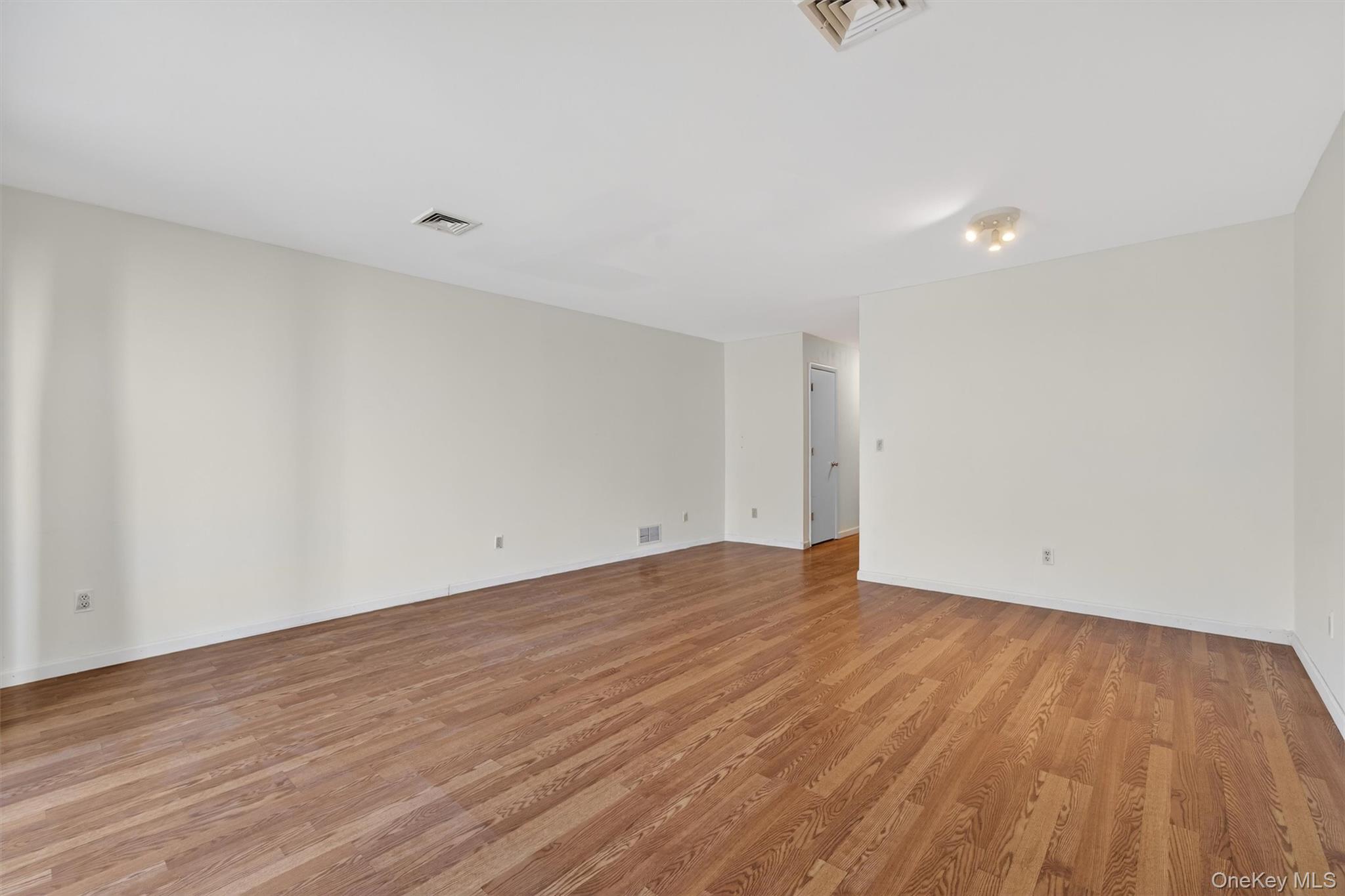 51 Deer Ct Drive Property Photo 9