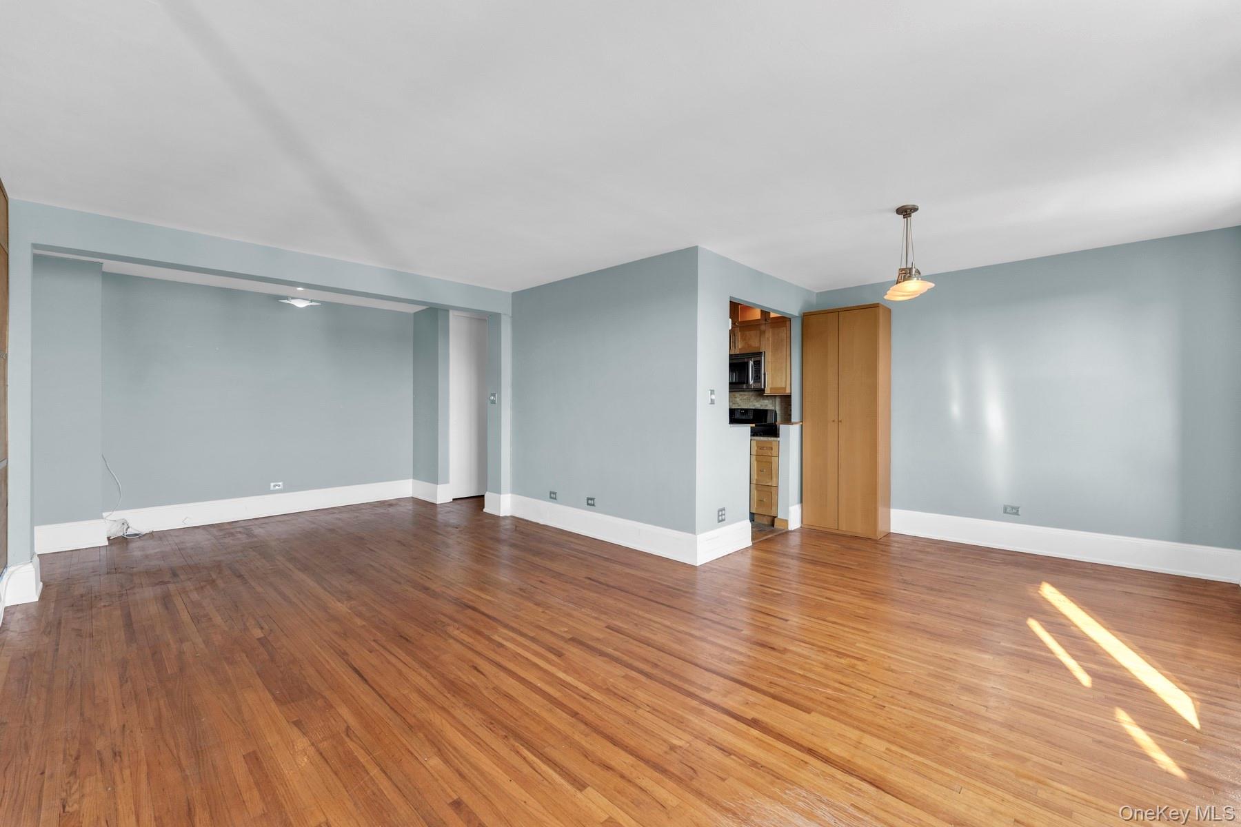 2015 Saint Paul Avenue 6i Property Photo 4