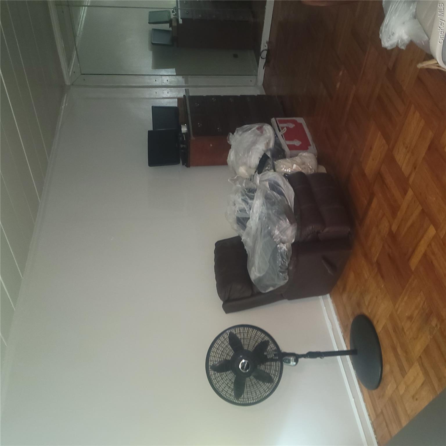 9310 177th Street Property Photo 5