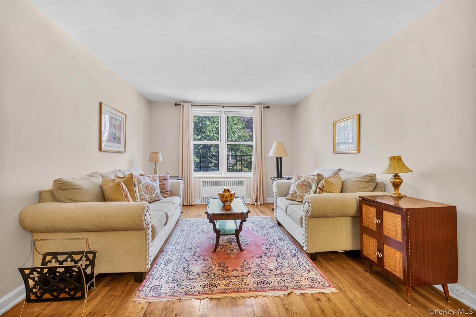 67-30 Clyde Street 3w Property Photo 4
