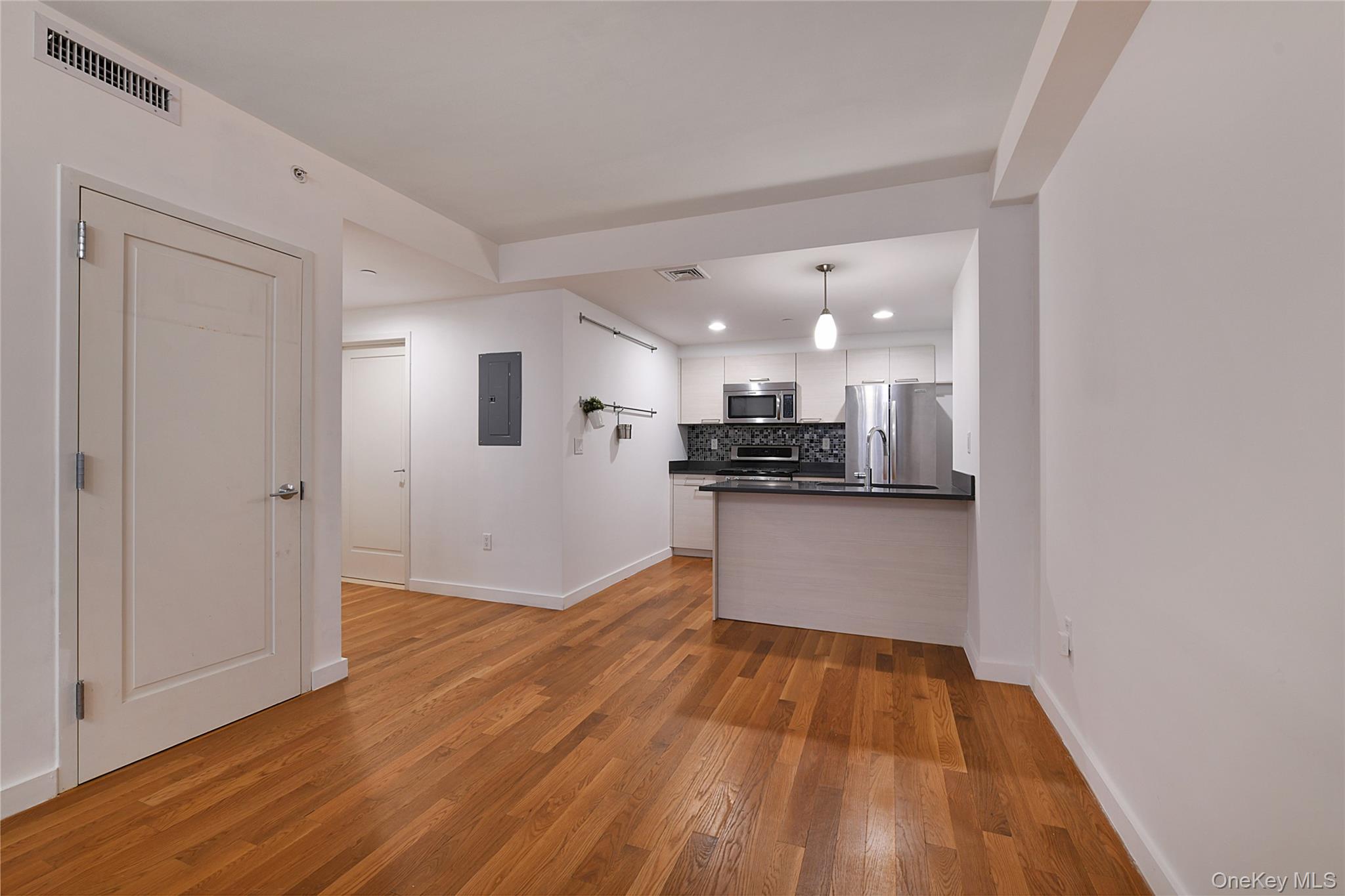 10620 70th Avenue 2d Property Photo 6