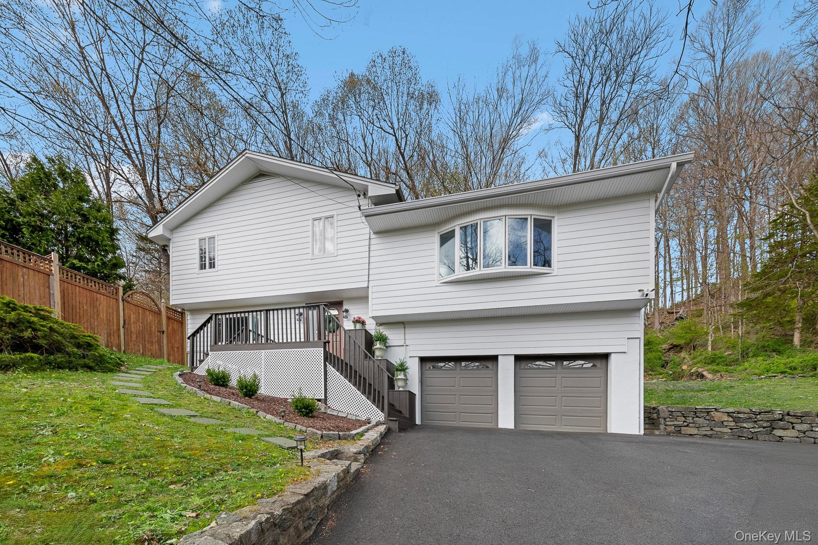 168 Pound Ridge Road Property Photo 2