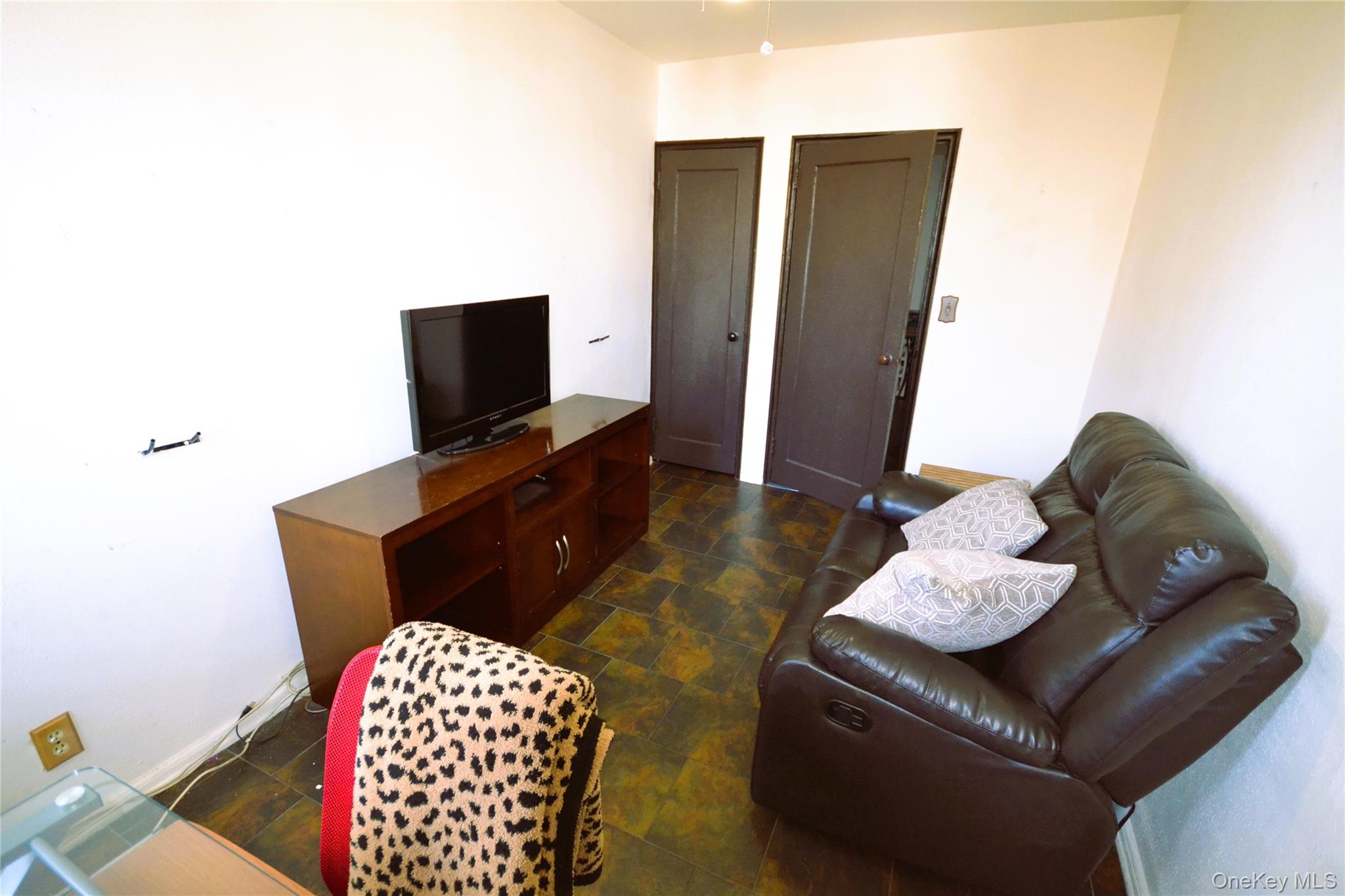 247 Parkview Avenue 6m Property Photo 12