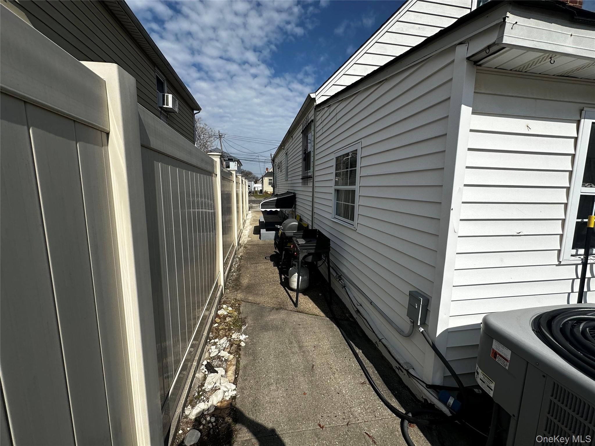 24116 148th Road Property Photo 12