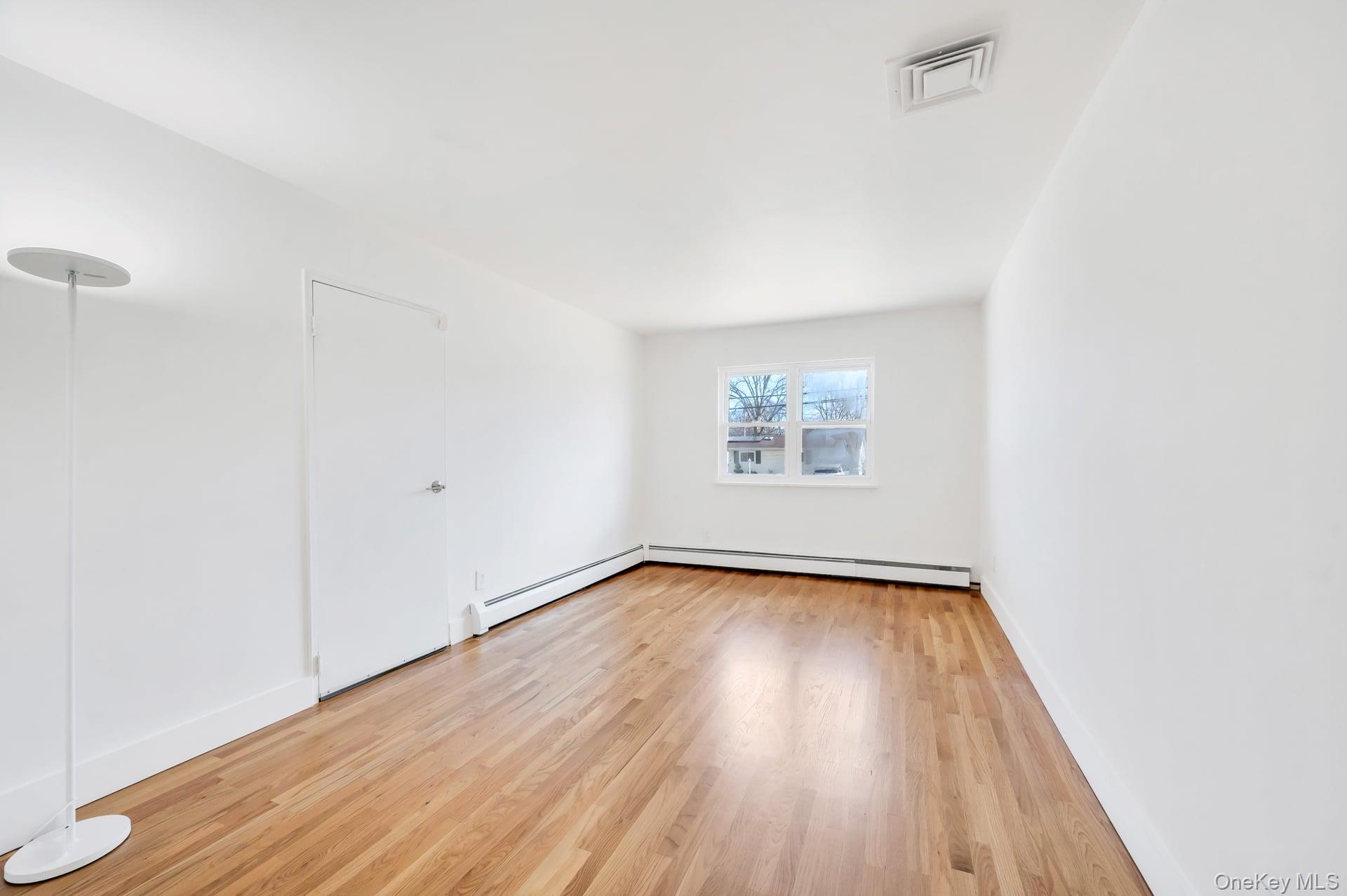 10 Sutton Place Property Photo 30