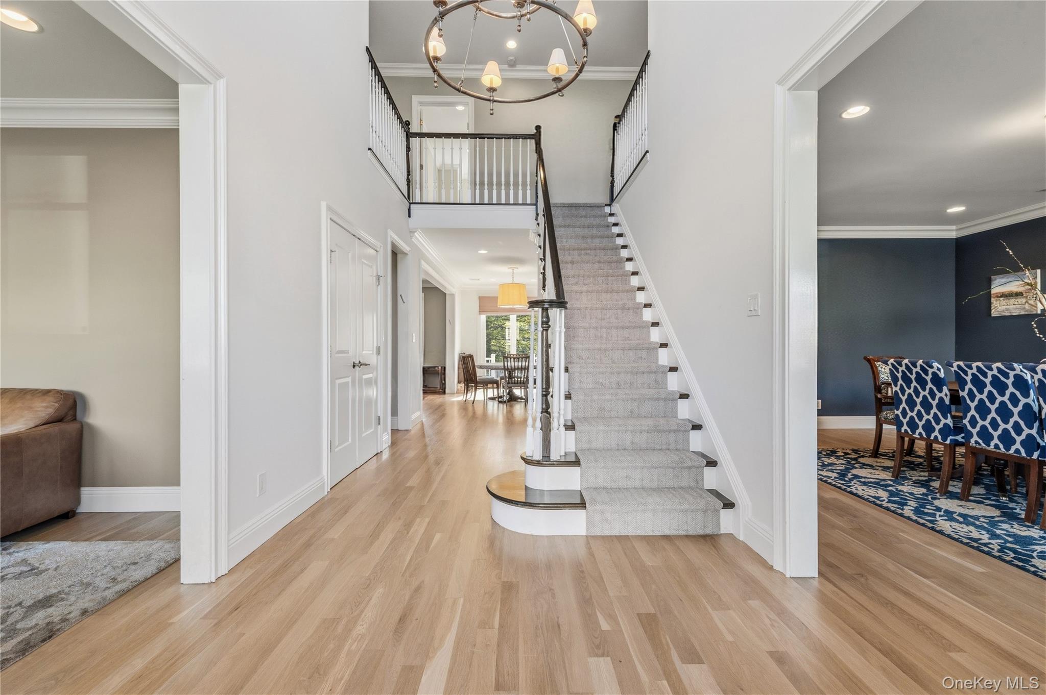 553 Derby Avenue Property Photo 3