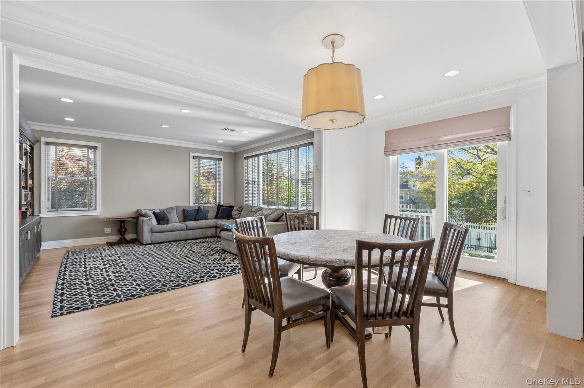 553 Derby Avenue Property Photo 8